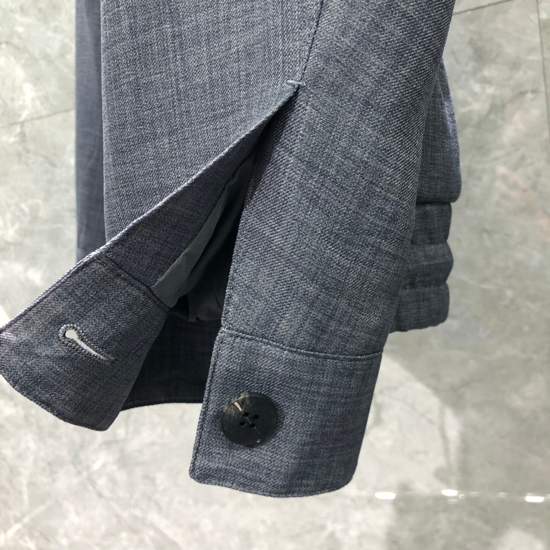 THOM BROWNE 经典四杠翻领纽扣夹克 外套 长袖 灰色 藏青色