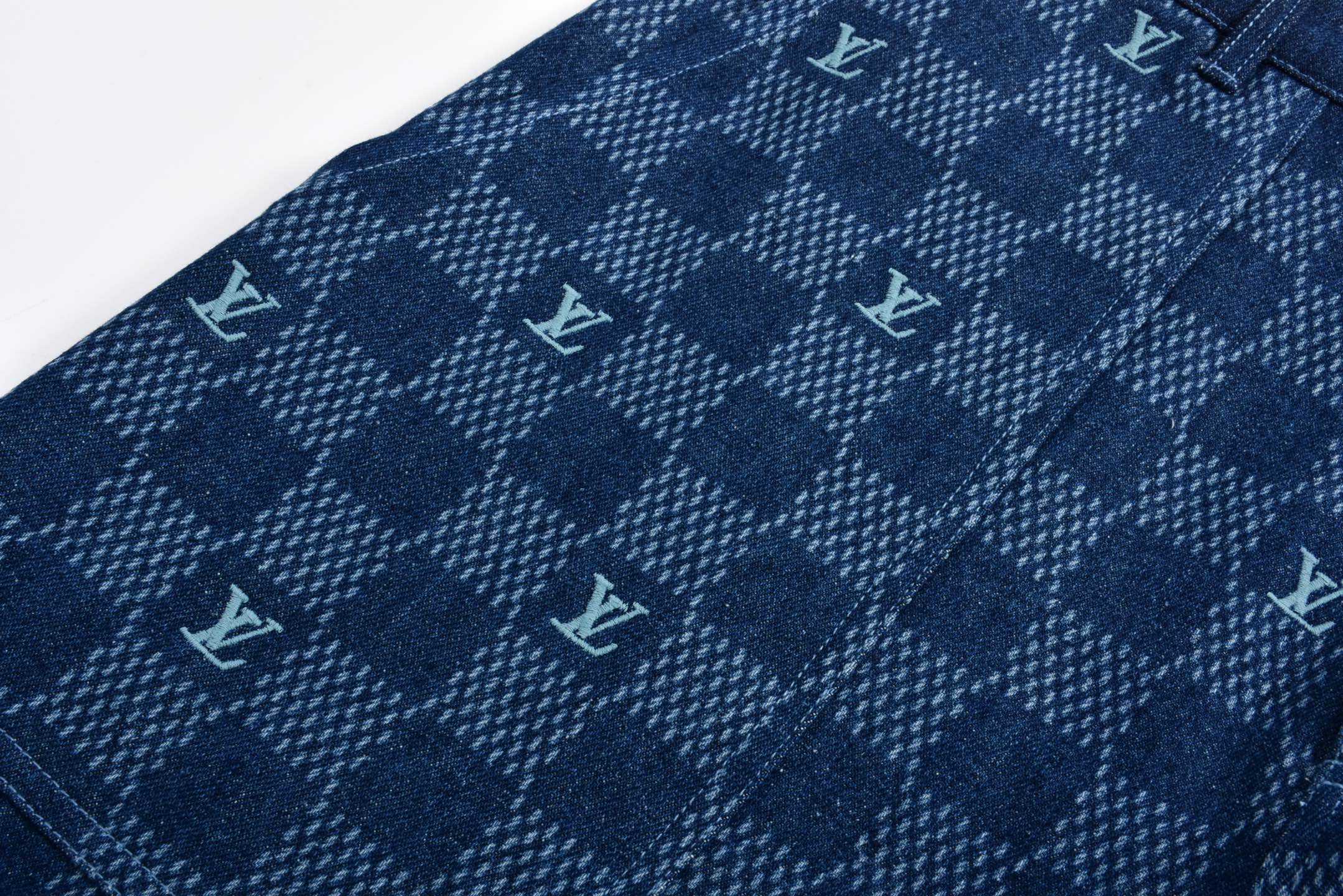 LOUIS VUITTON 路易威登 美洲杯联名 字母logo刺绣棋盘格牛仔短裤 休闲裤 裤子 蓝色 1AFVO5