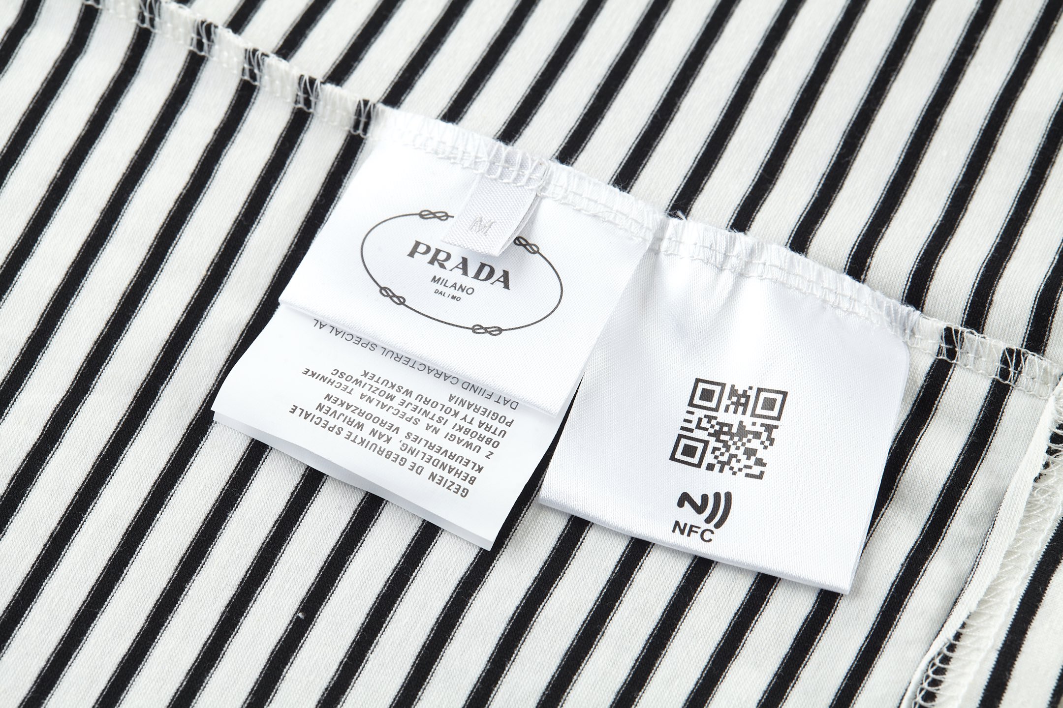 PRADA 普拉达 条纹撞色logo徽标短袖 T恤 红色 白色