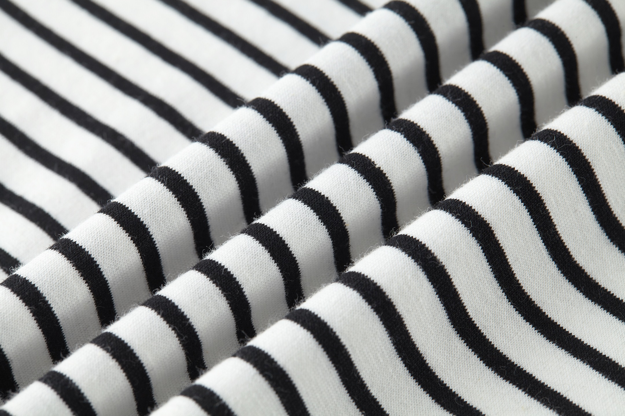 PRADA 普拉达 条纹撞色logo徽标短袖 T恤 红色 白色