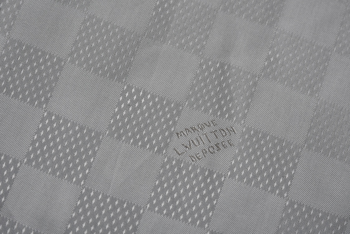 LOUIS VUITTON 路易威登 菱格无领小香风单排扣夹克 外套 灰色 1AGIZX