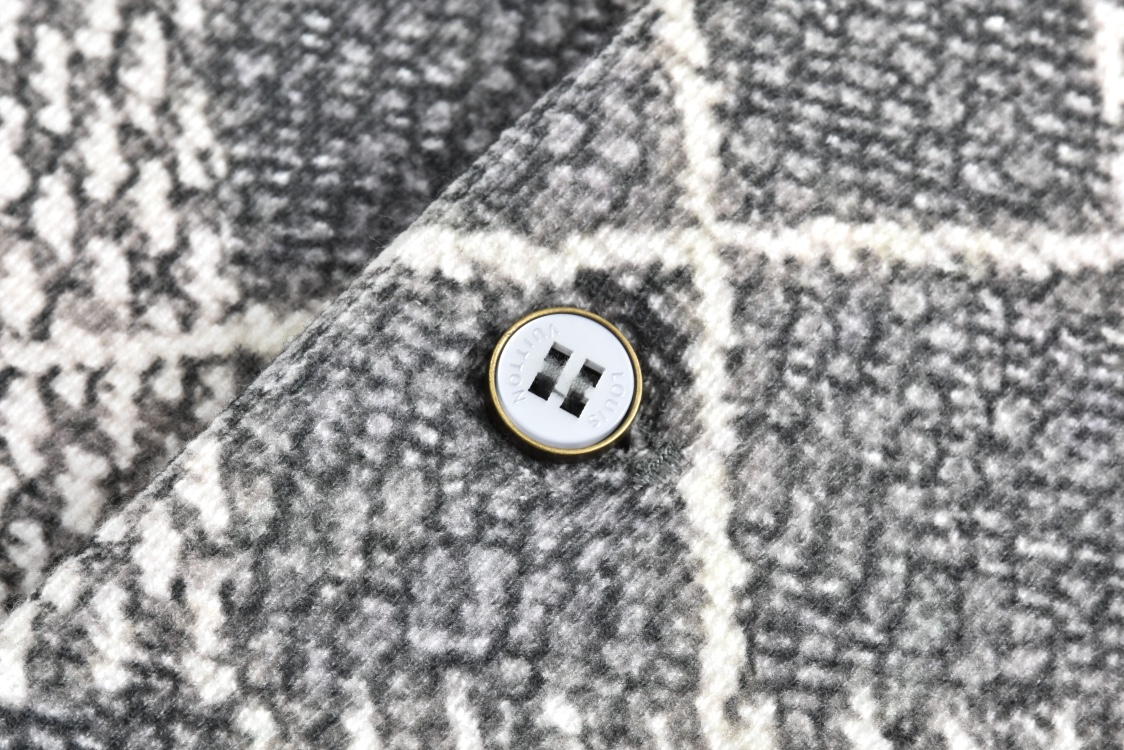 LOUIS VUITTON 路易威登 菱格无领小香风单排扣夹克 外套 灰色 1AGIZX