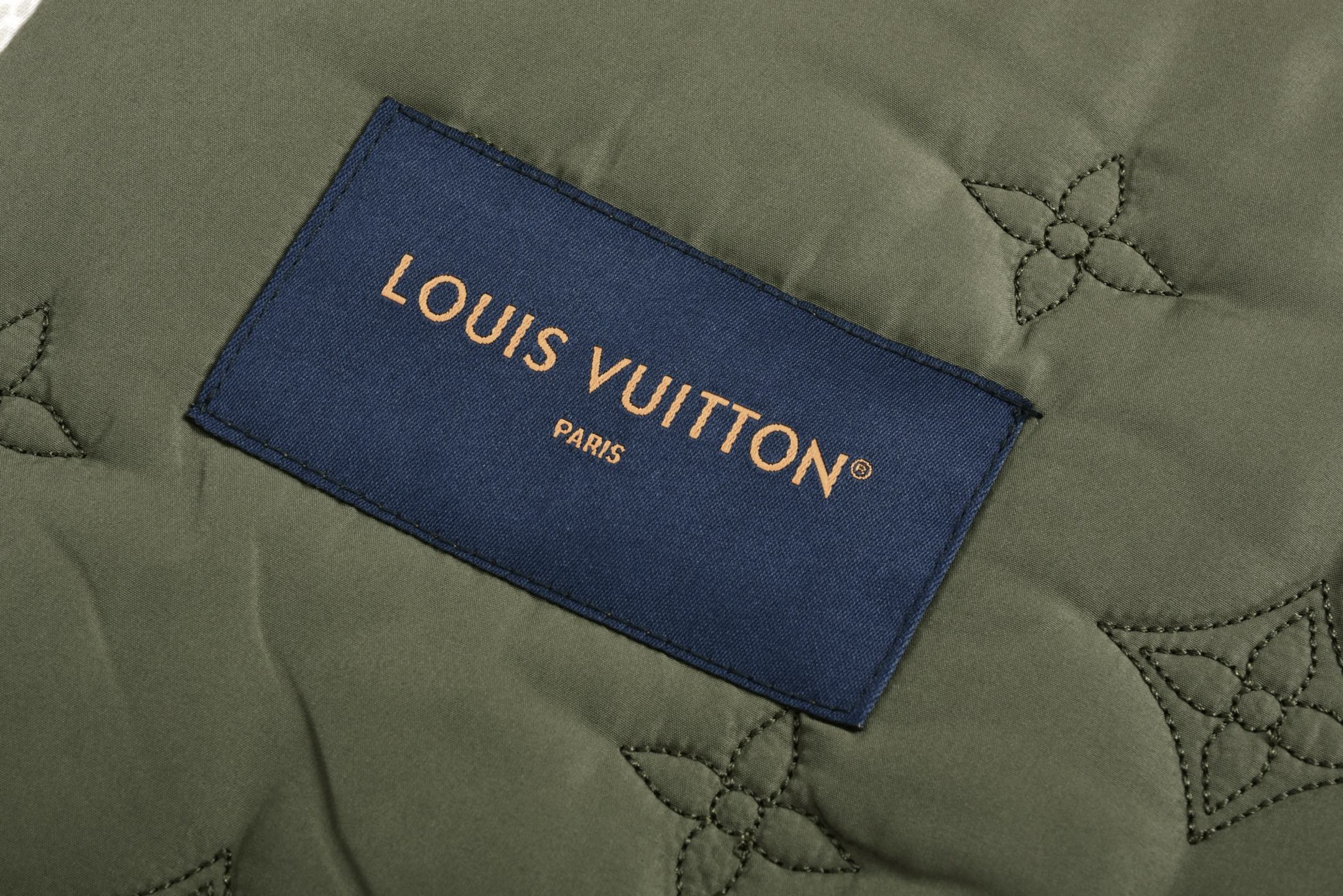 LOUIS VUITTON 路易威登 棋盘格马赛克夹棉翻领单排扣夹克 外套 绿色 1AGKF7