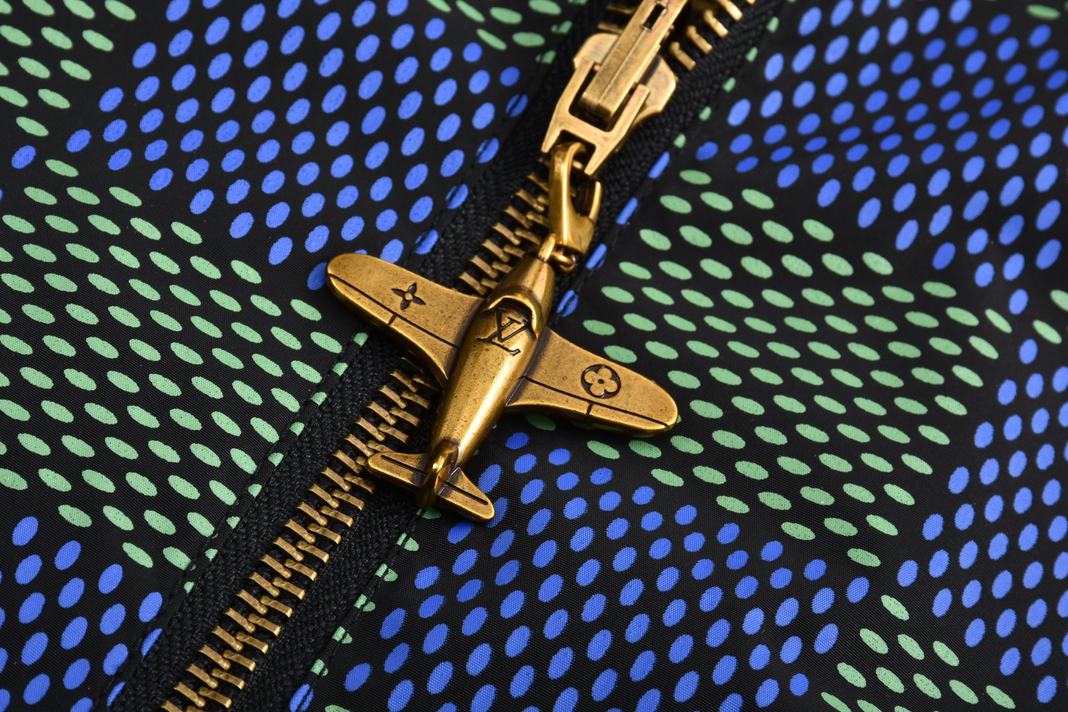 LOUIS VUITTON 路易威登 棋盘格老花双面两穿拉链连帽夹克 外套 绿色 1AHBIV