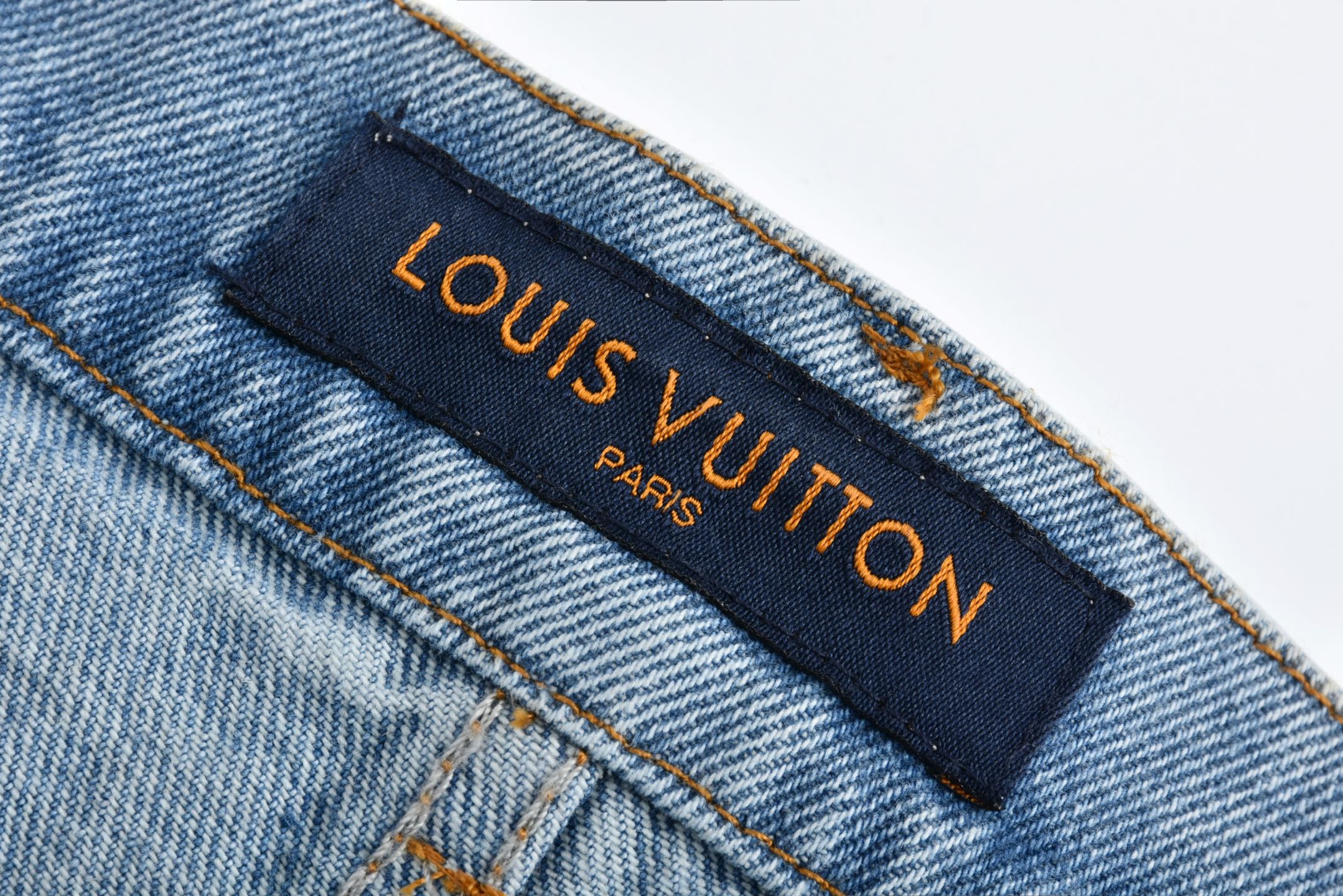 LOUIS VUITTON 路易威登 字母logo刺绣牛仔短裤 休闲裤 裤子 五分裤 蓝色 1AGTHV