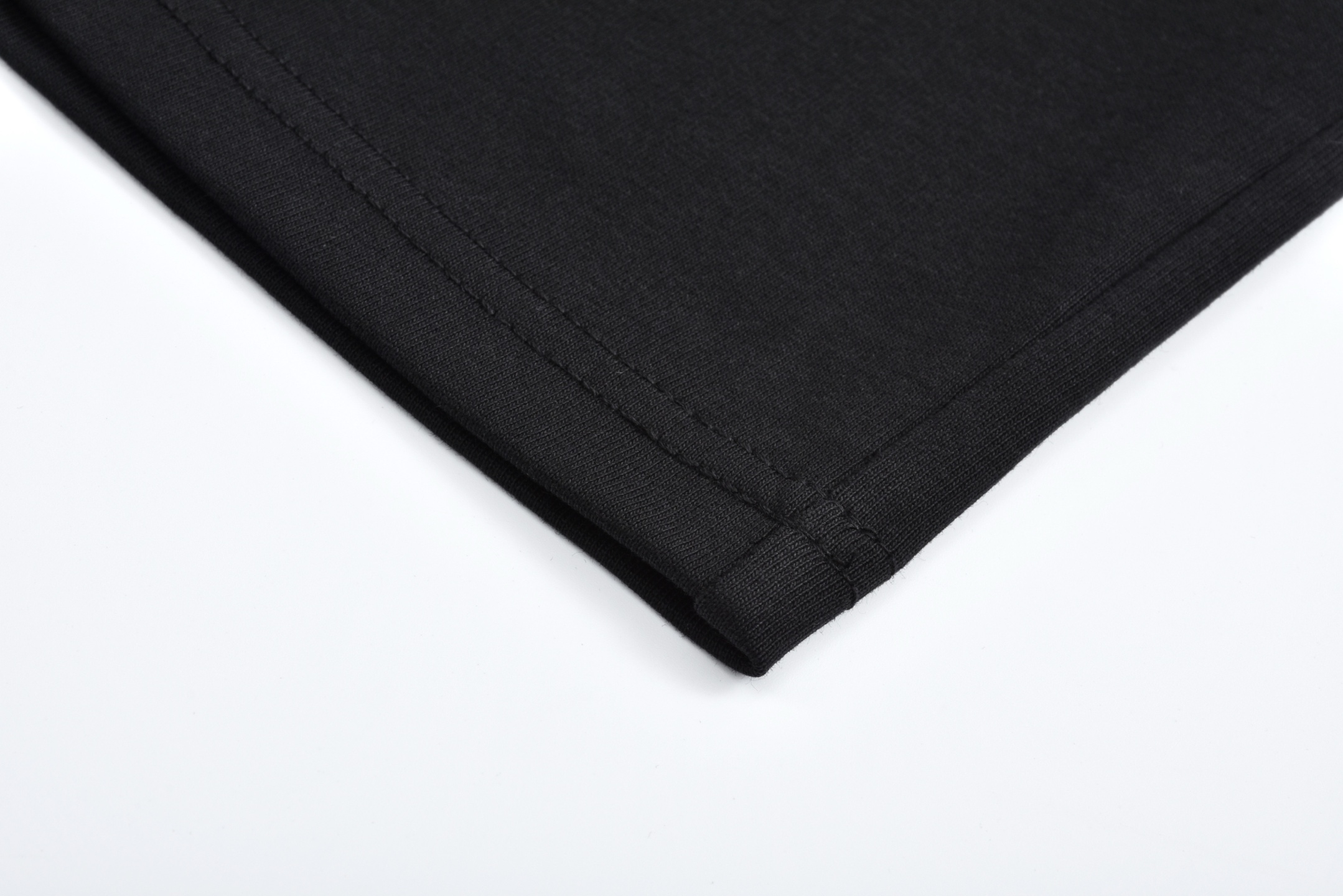 MIU MIU 刺绣字母logo圆领短袖 T恤 夏季 白色 黑色