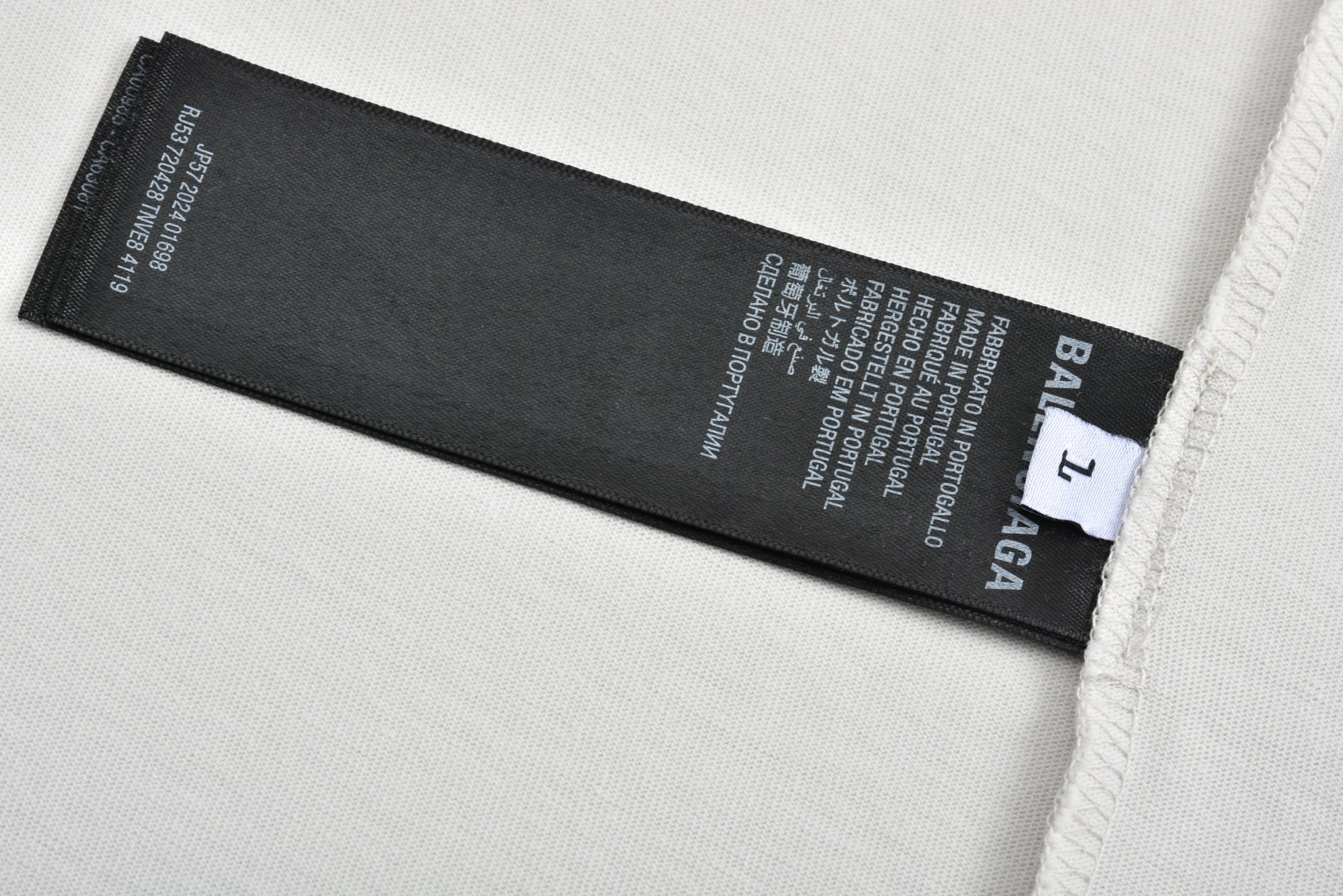 Balenciaga 巴黎世家 SS25 破洞字母logo印花圆领短袖 T恤 夏季 白色 黑色 811746TRVR29012