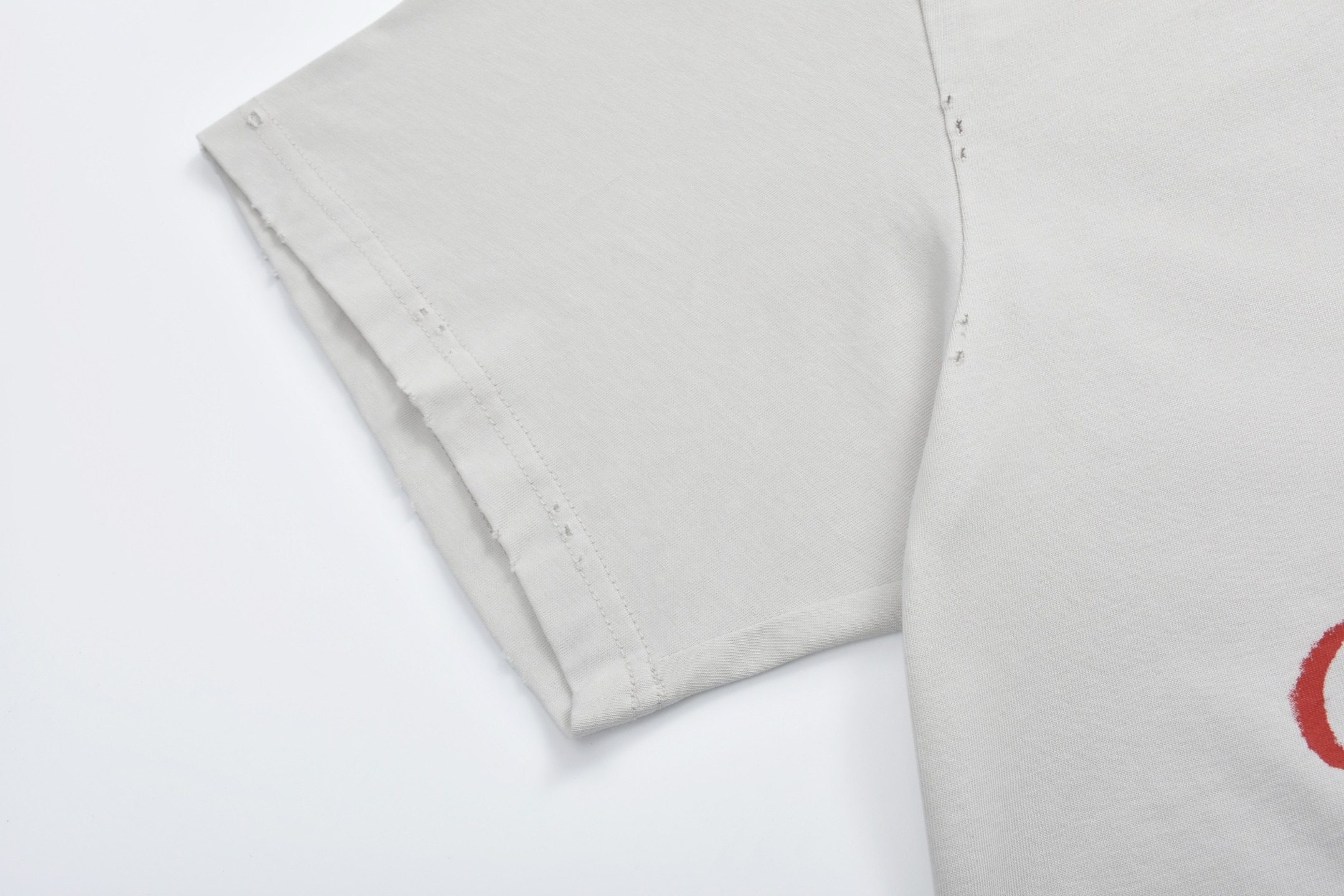 Balenciaga 巴黎世家 SS25 破洞字母logo印花圆领短袖 T恤 夏季 白色 黑色 811746TRVR29012