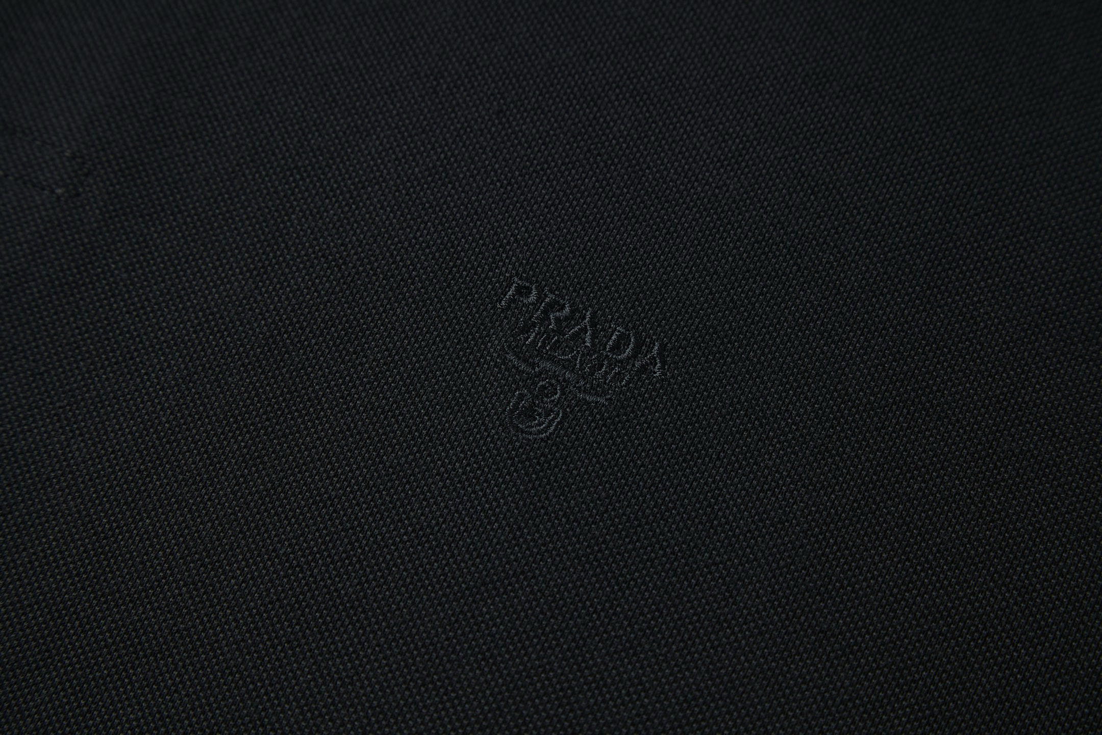 PRADA 普拉达 条纹边饰logo徽标Polo衫 短袖 T恤 黑色 白色 UJN765-1ZMI-F0N98-S-NOO