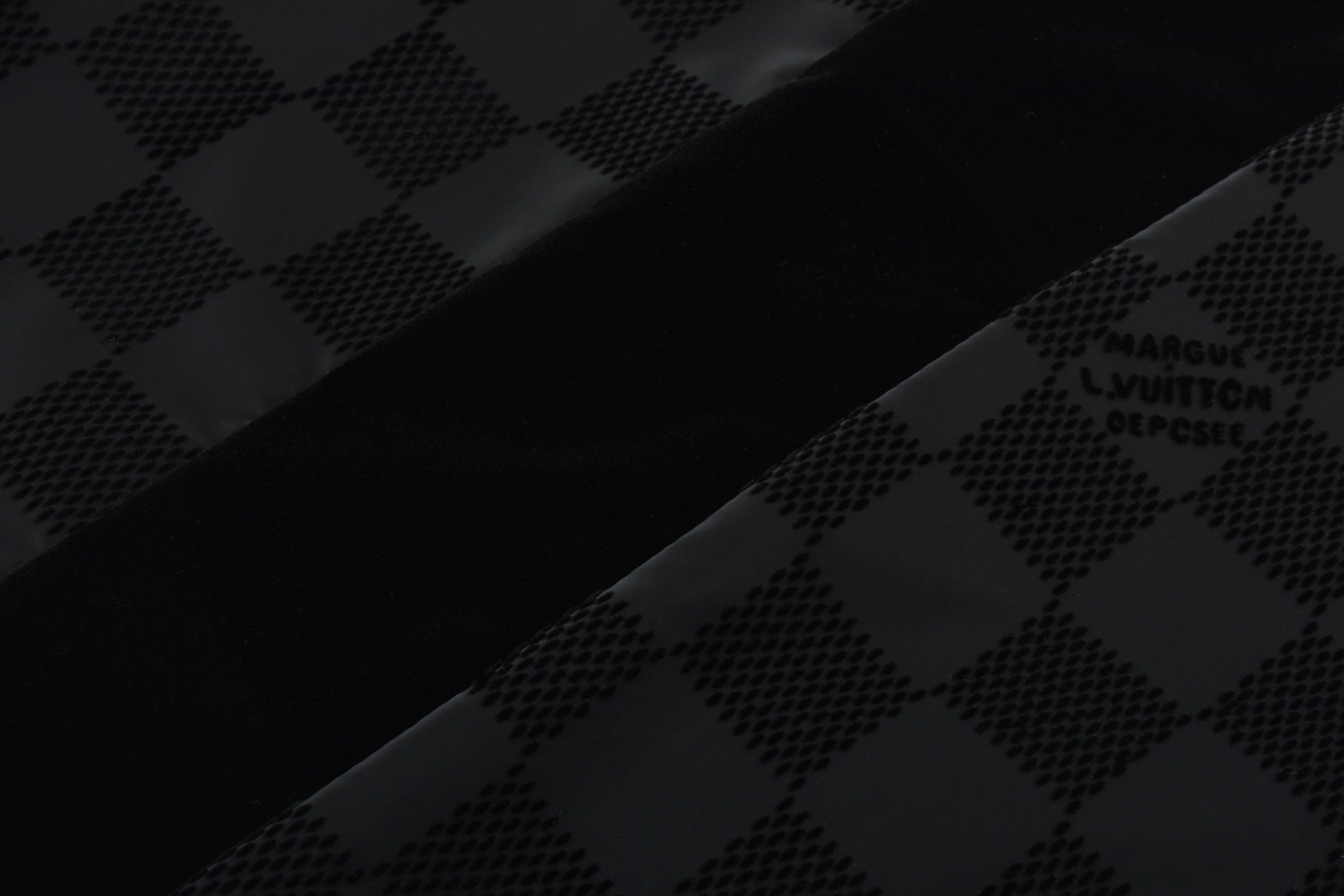 LOUIS VUITTON 路易威登 棋盘格拼接植绒松紧腰运动裤 休闲裤 裤子 长裤 黑色 1AHCDQ