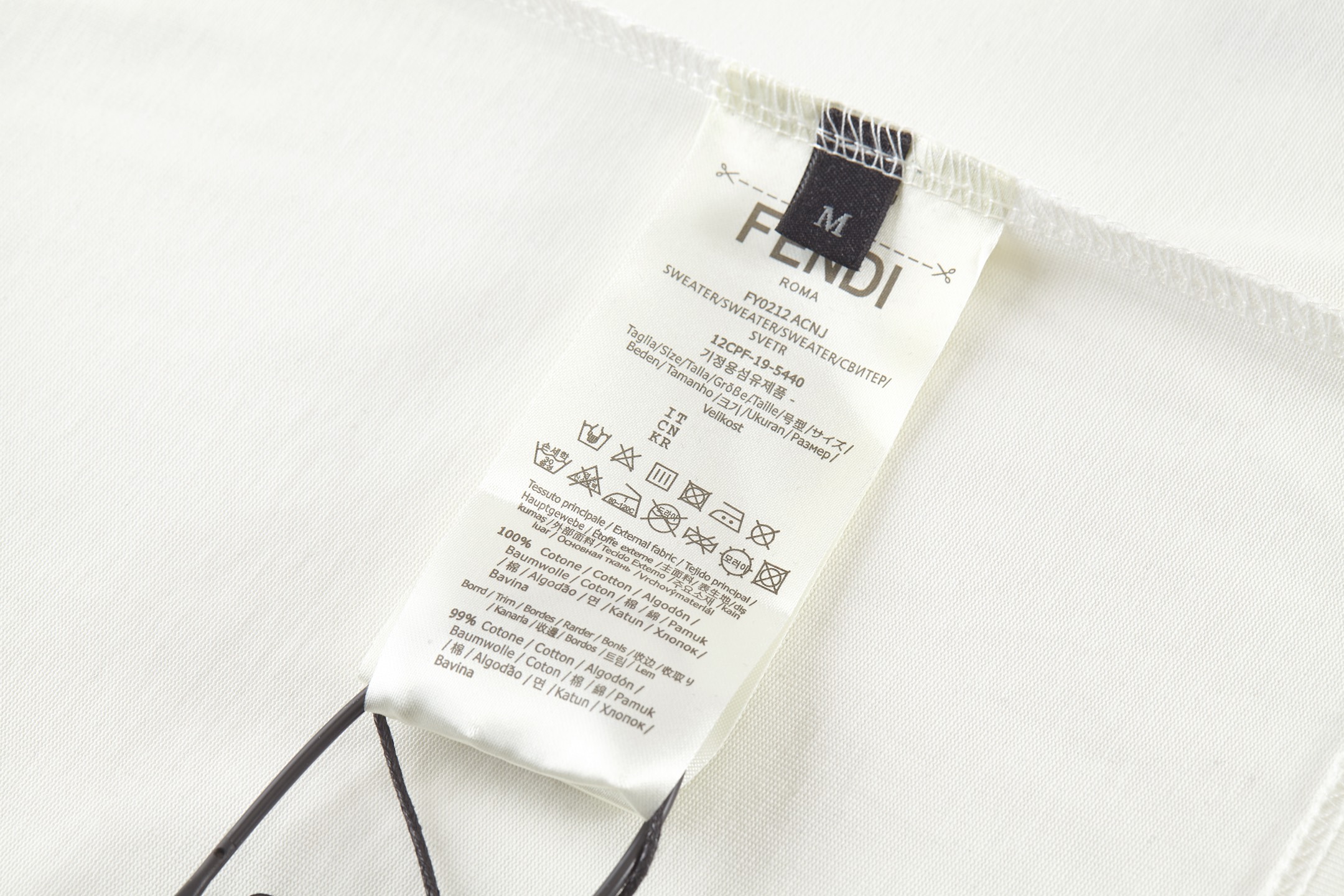 FENDI 芬迪 纯色刺绣字母logo徽章圆领T恤 短袖 海军蓝 白色 FY1319AU9AF0QB0