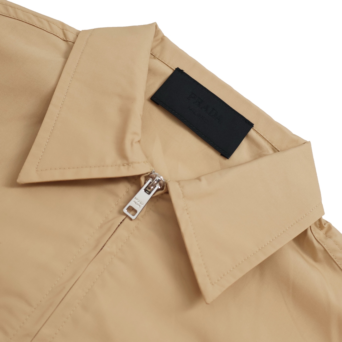 PRADA 普拉达 字母logo印花拉链衬衫 短袖 宽松 休闲 夏季 米色 SC781-1480-F0F24-S-OOO