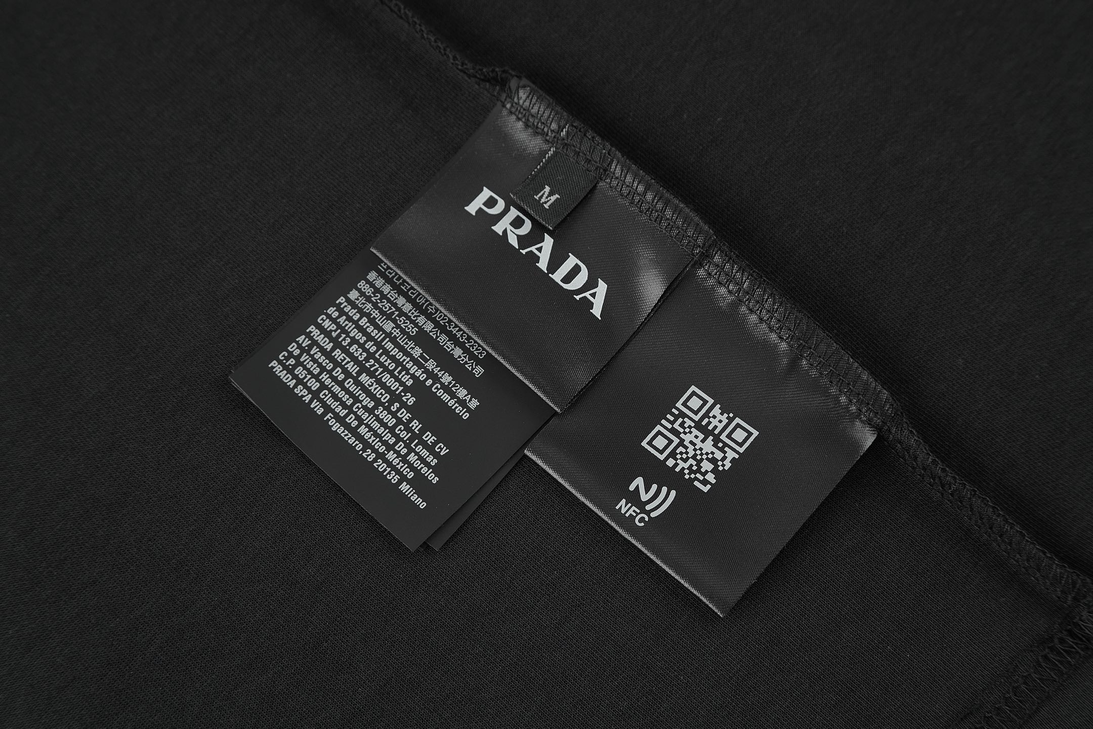 PRADA 普拉达 纯色胸口徽标圆领 休闲夏季 短袖 T恤 黑色 白色