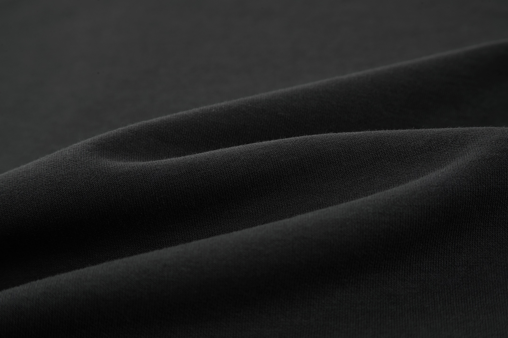 PRADA 普拉达 纯色胸口徽标圆领 休闲夏季 短袖 T恤 黑色 白色