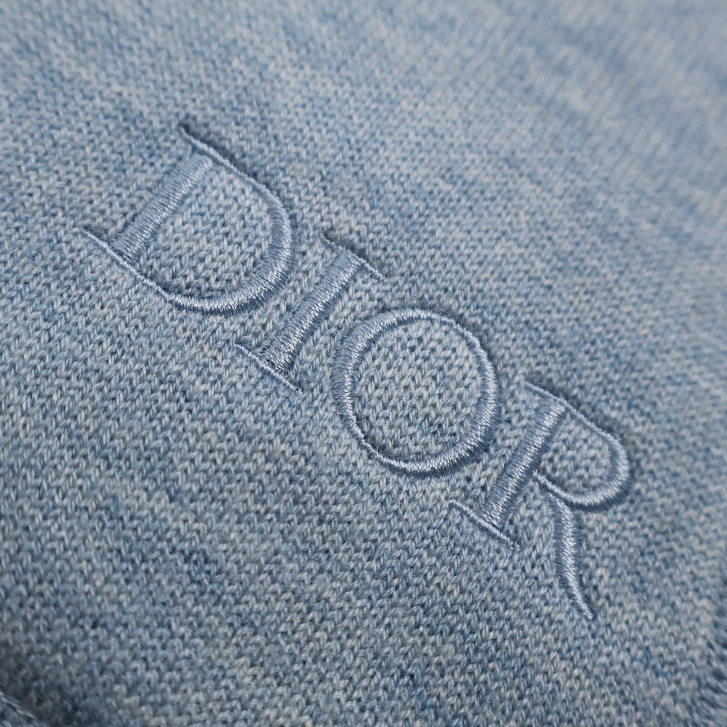 DIOR 迪奥 刺绣字母logo针织拉链连帽卫衣 秋冬 外套 长袖 白色 藏蓝色 浅蓝色 C0 113M221AT225-C088