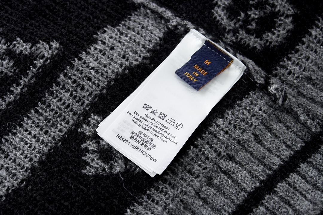 LOUIS VUITTON 路易威登 马海毛V领开衫 针织衫 毛衣 外套 黑色 B0 1AF342