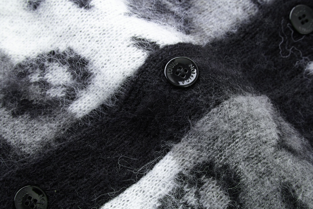 LOUIS VUITTON 路易威登 马海毛V领开衫 针织衫 毛衣 外套 黑色 B0 1AF342