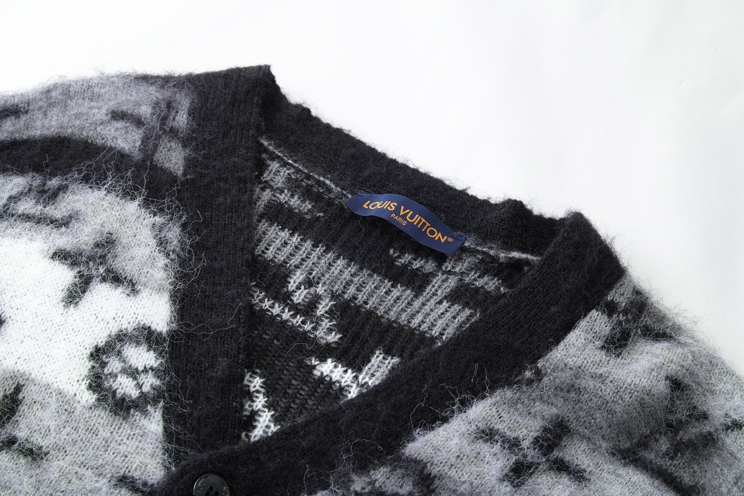LOUIS VUITTON 路易威登 马海毛V领开衫 针织衫 毛衣 外套 黑色 B0 1AF342