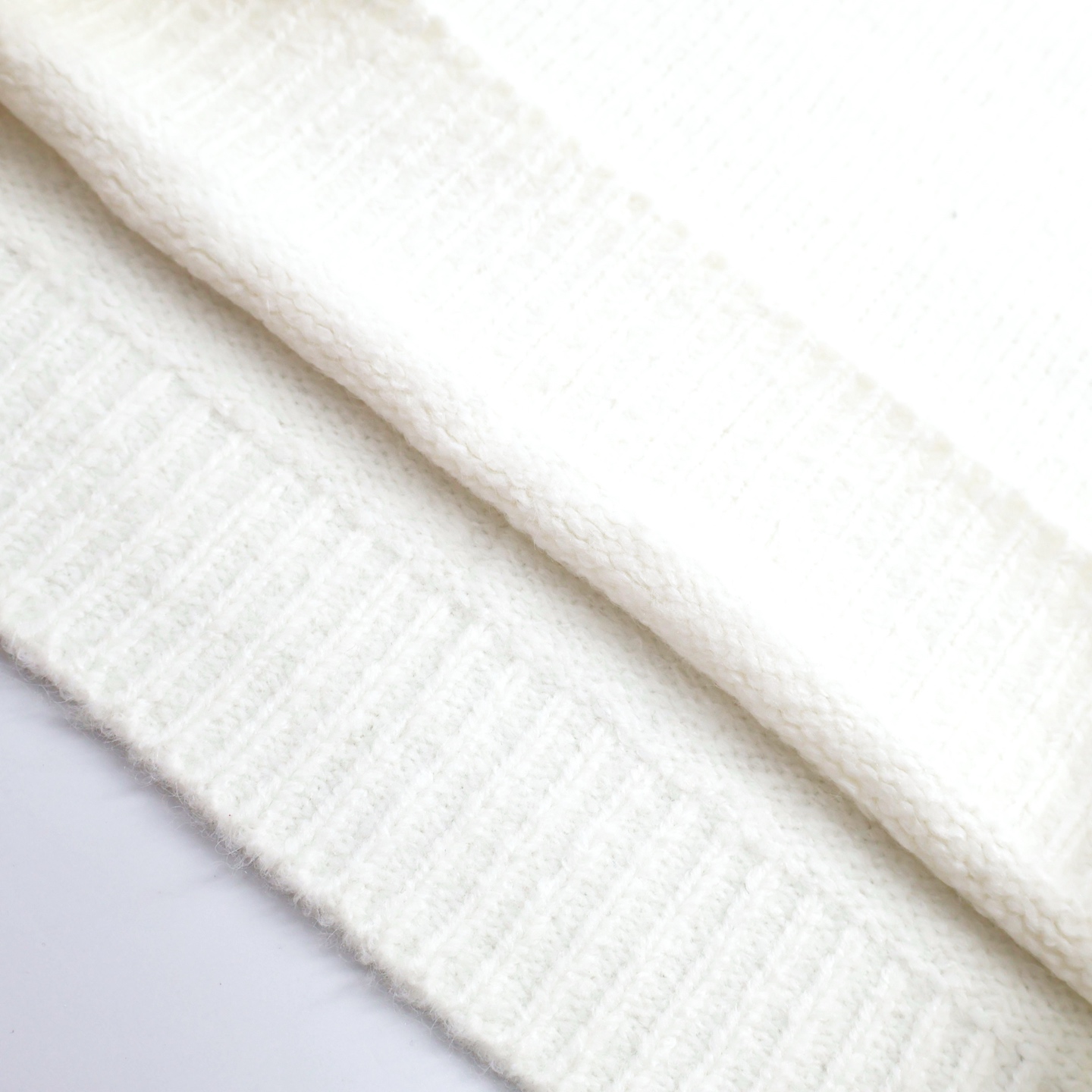 LOUIS VUITTON 路易威登 珍珠字母Logo徽标针织衫 毛衣 外套 白色 B5 1AHC91