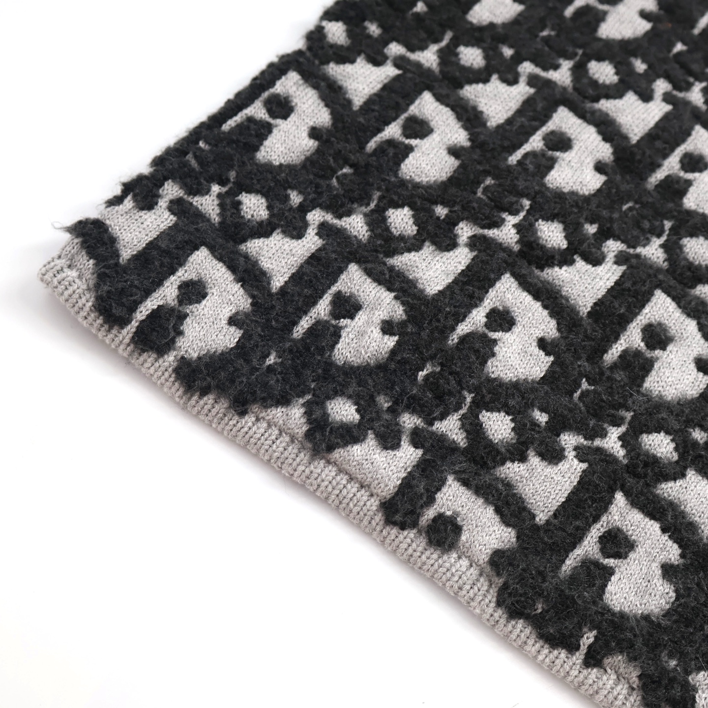 DIOR 迪奥 羊毛毛巾绣字母logo圆领毛衣 秋冬 外套 长袖 灰色 C0 493M635AT847-C888