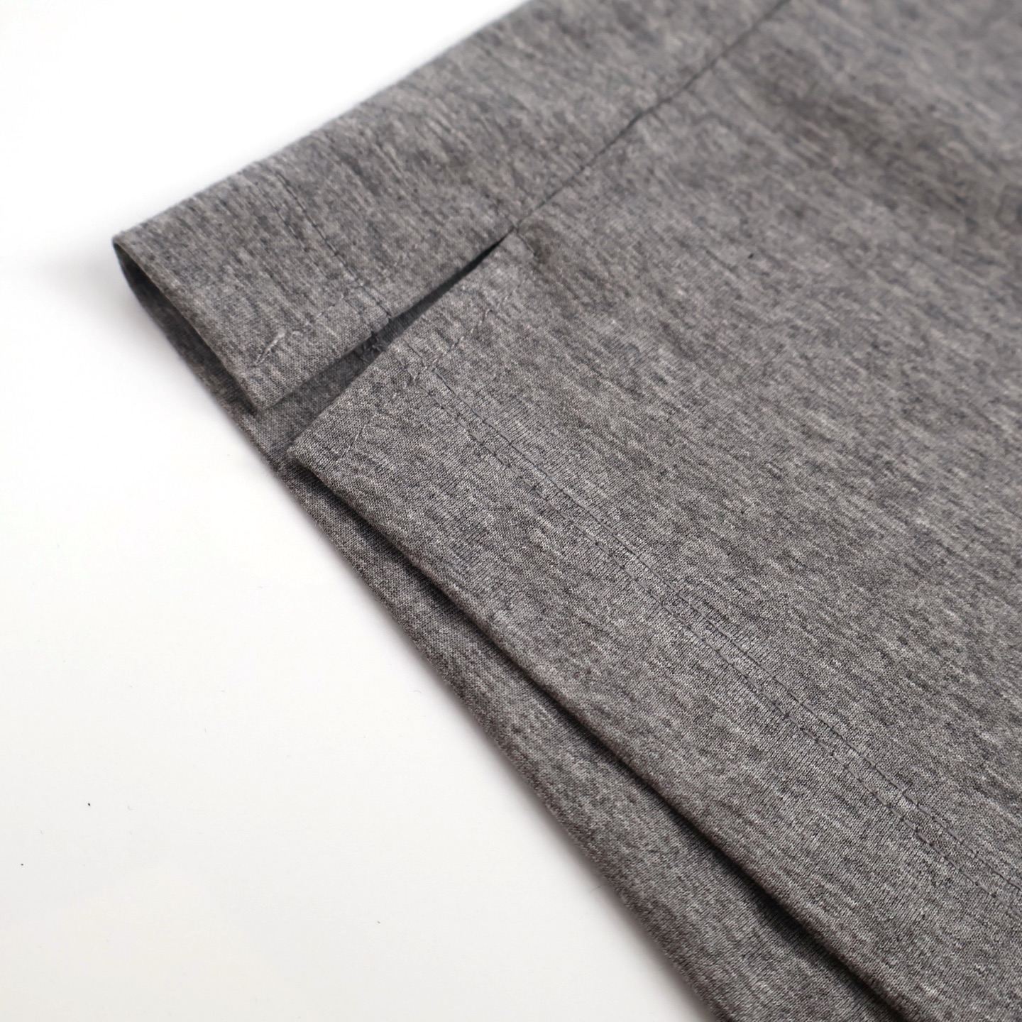 PRADA 普拉达 纯色后领徽标圆领 休闲夏季 短袖 T恤 蓝色 灰色 A2