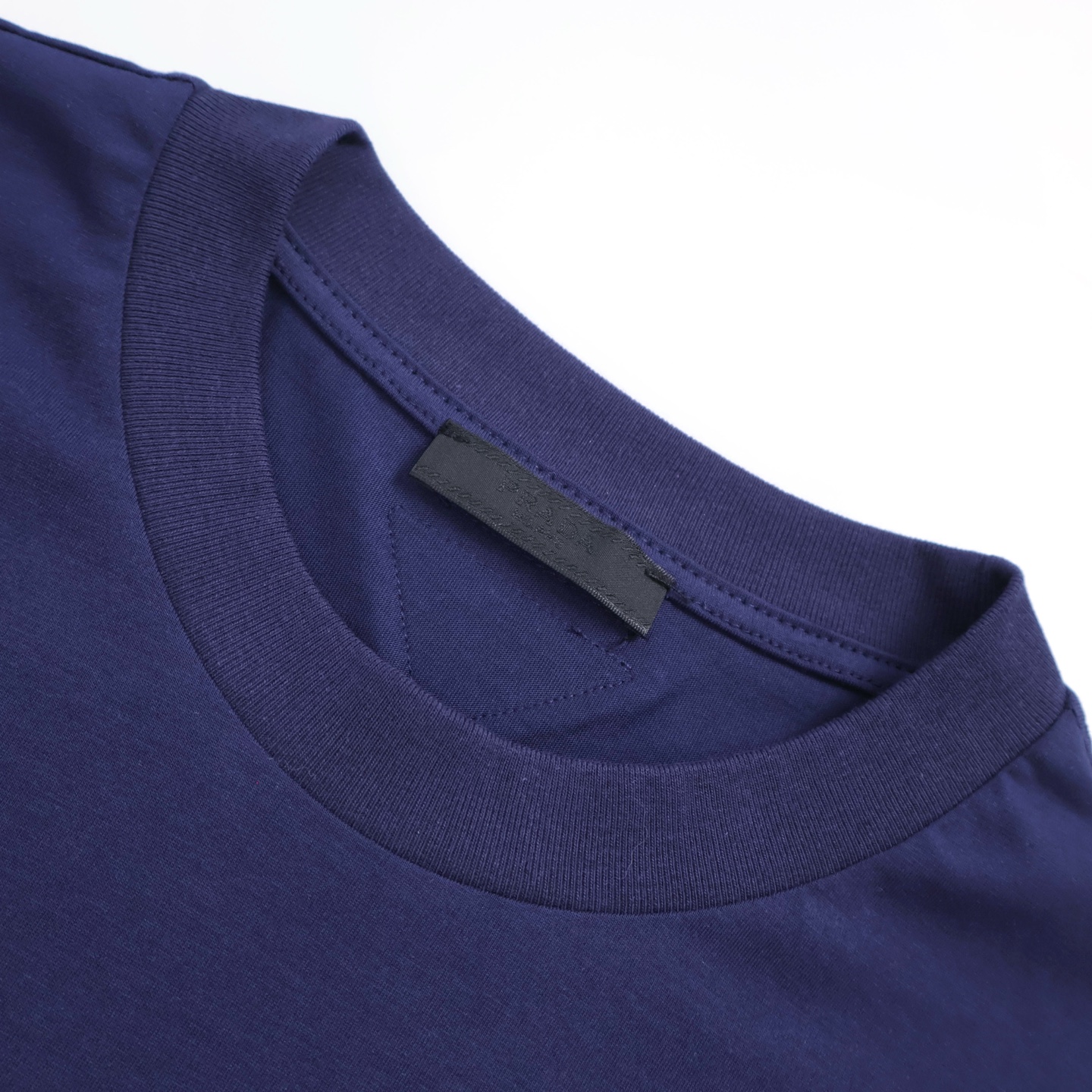 PRADA 普拉达 纯色后领徽标圆领 休闲夏季 短袖 T恤 蓝色 灰色 A2