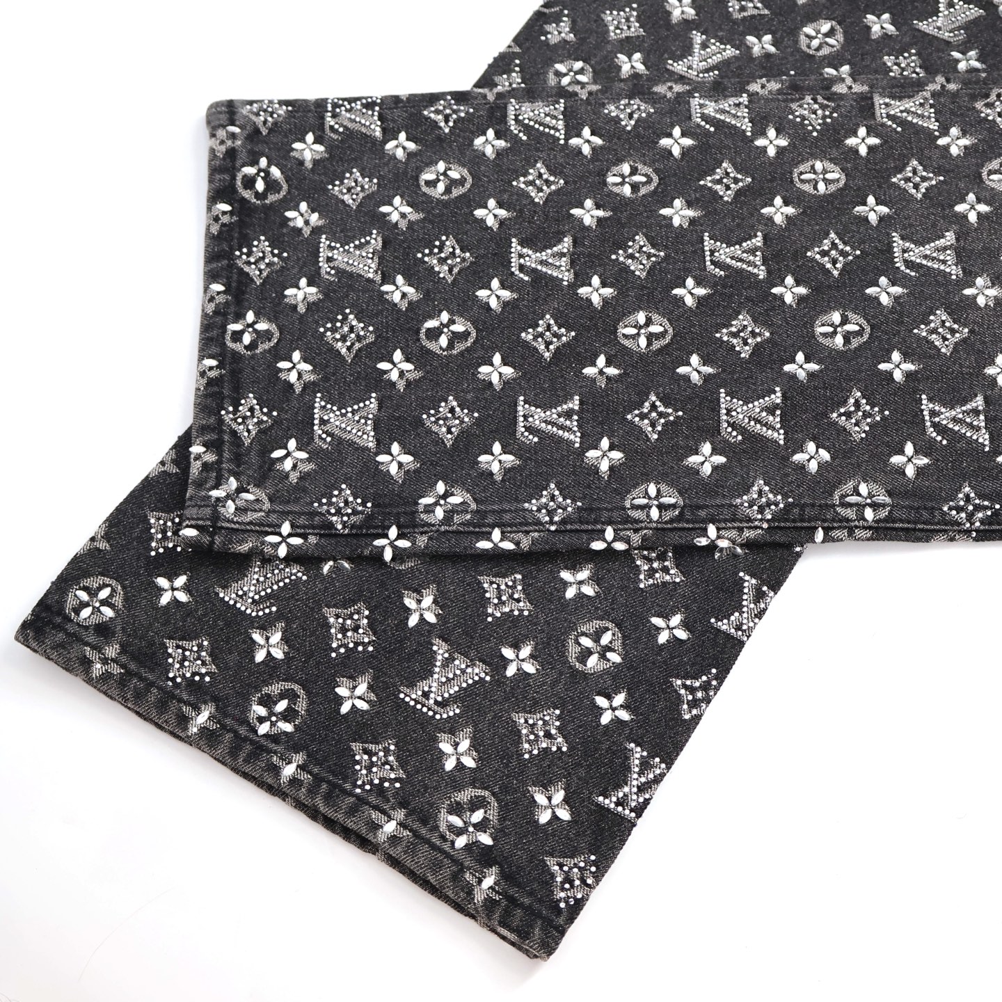 LOUIS VUITTON  路易威登 LV 字母logo满印烫钻牛仔裤 裤子 长裤 黑色 C0 1ABY8N