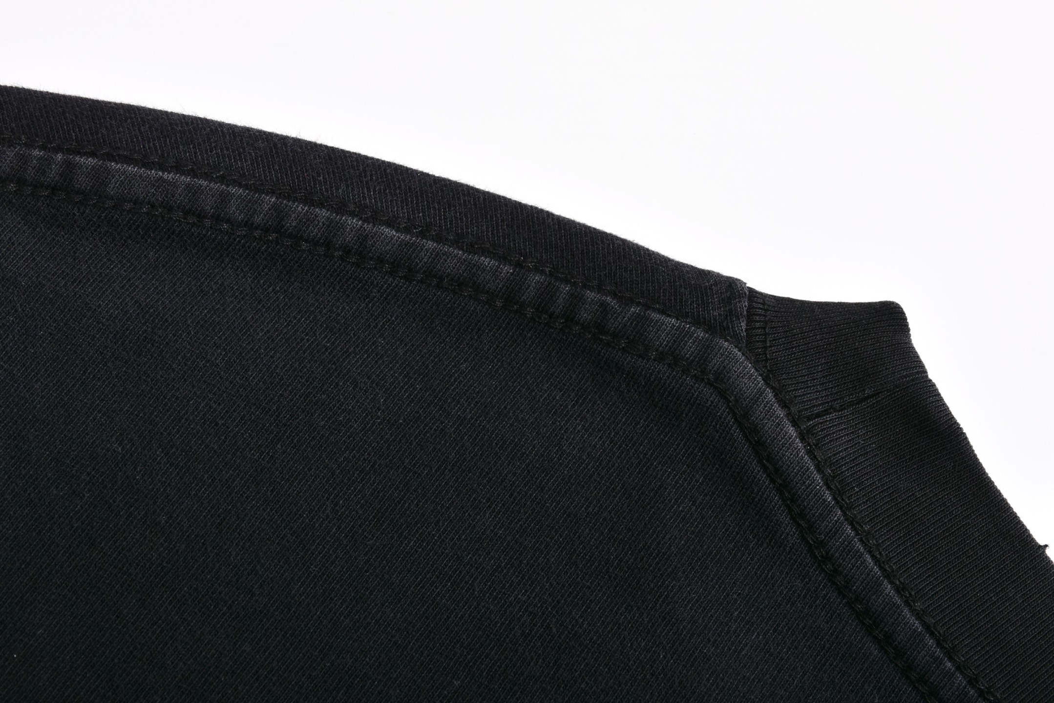 Balenciaga 巴黎世家 麦穗绣花破洞短袖 T恤 圆领 短款 夏季 黑色 A5 764235TSVC91041