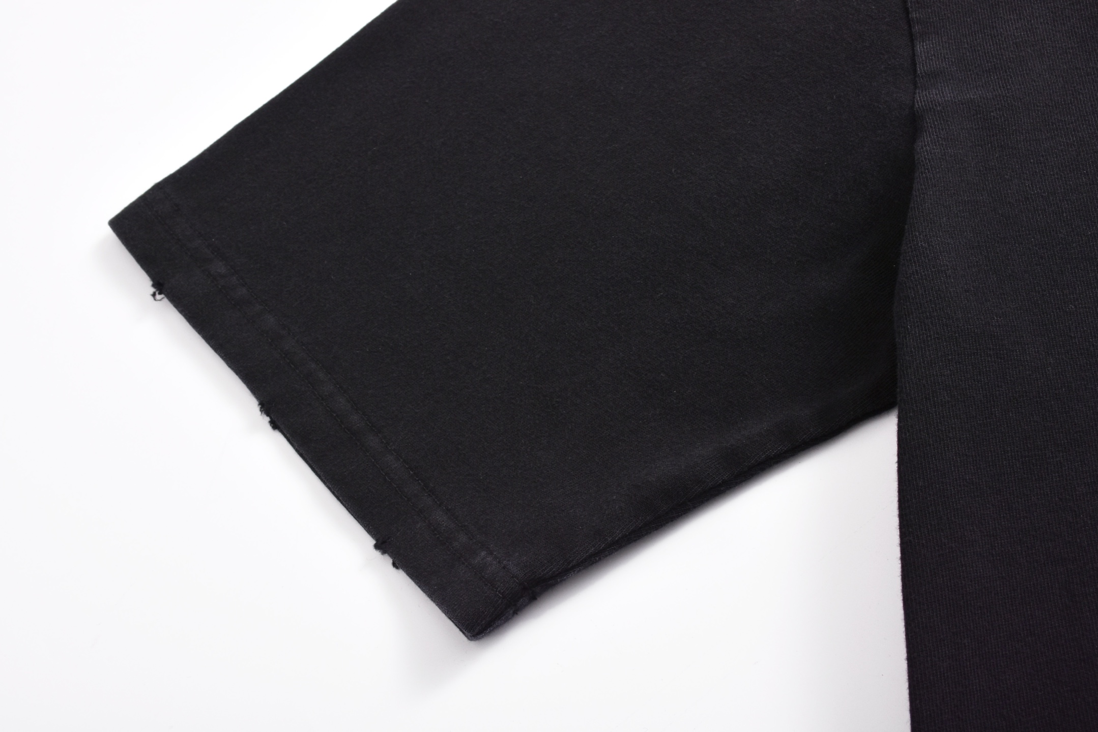 Balenciaga 巴黎世家 麦穗绣花破洞短袖 T恤 圆领 短款 夏季 黑色 A5 764235TSVC91041