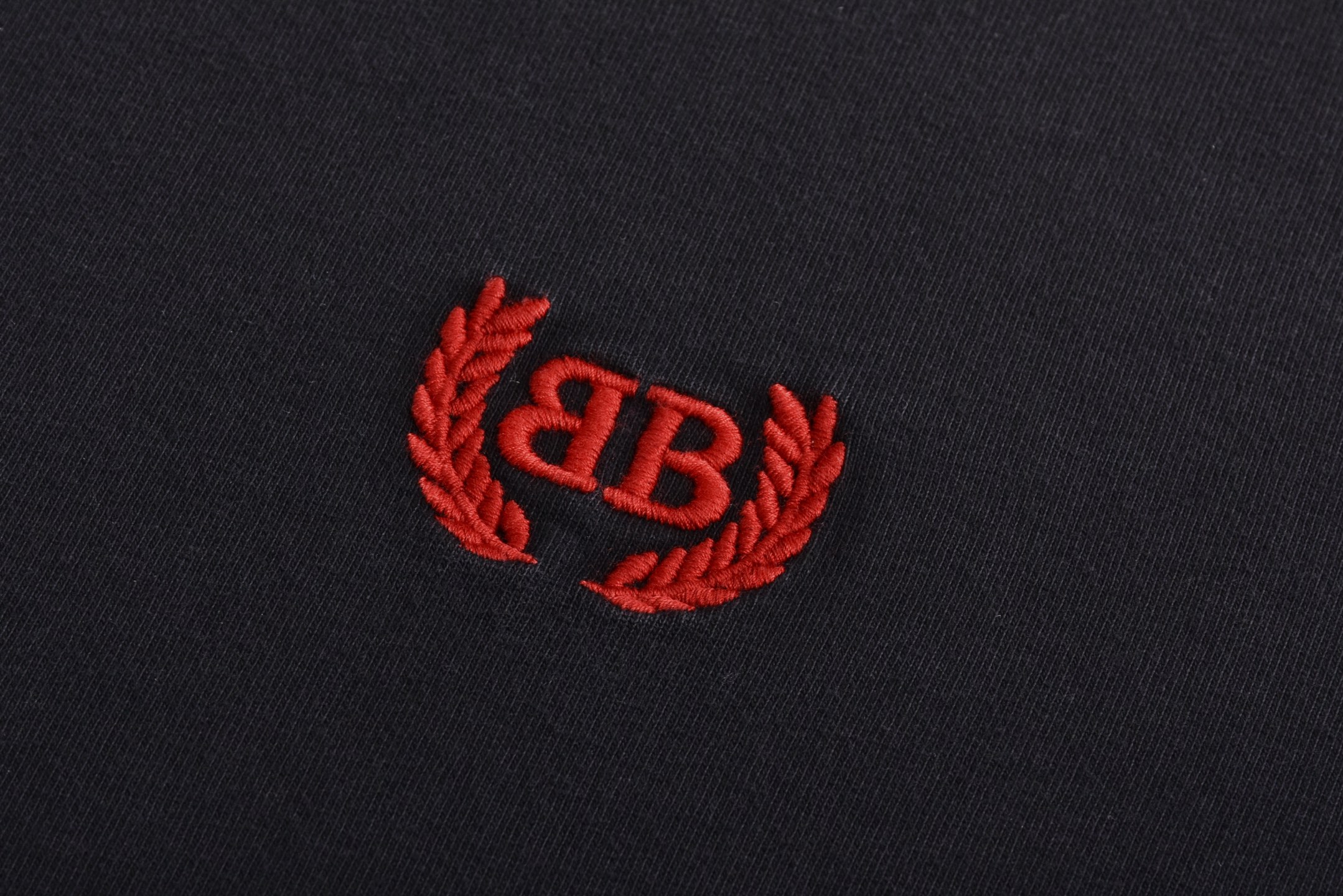 Balenciaga 巴黎世家 麦穗绣花破洞短袖 T恤 圆领 短款 夏季 黑色 A5 764235TSVC91041