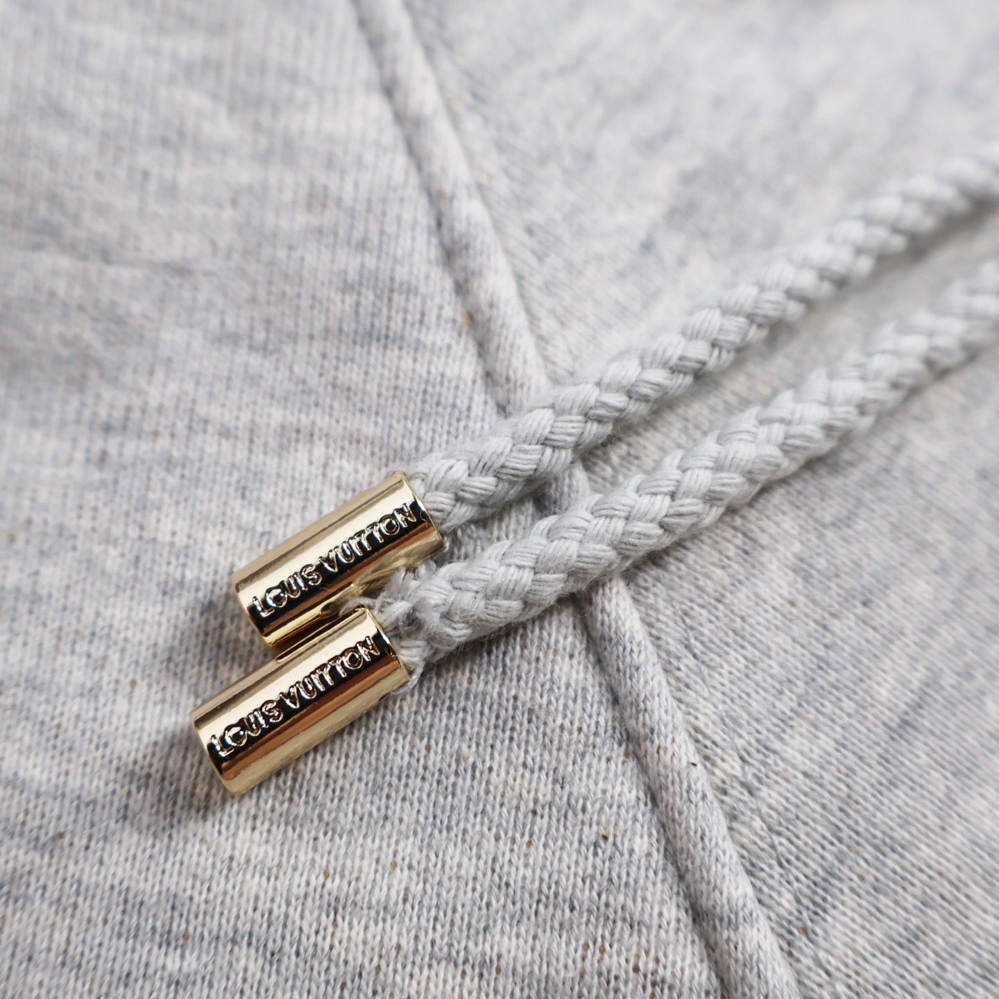 LOUIS VUITTON 路易威登 LV 莱茵石烫钻字母logo抽绳连帽卫衣 长袖 B0 1AIBLE