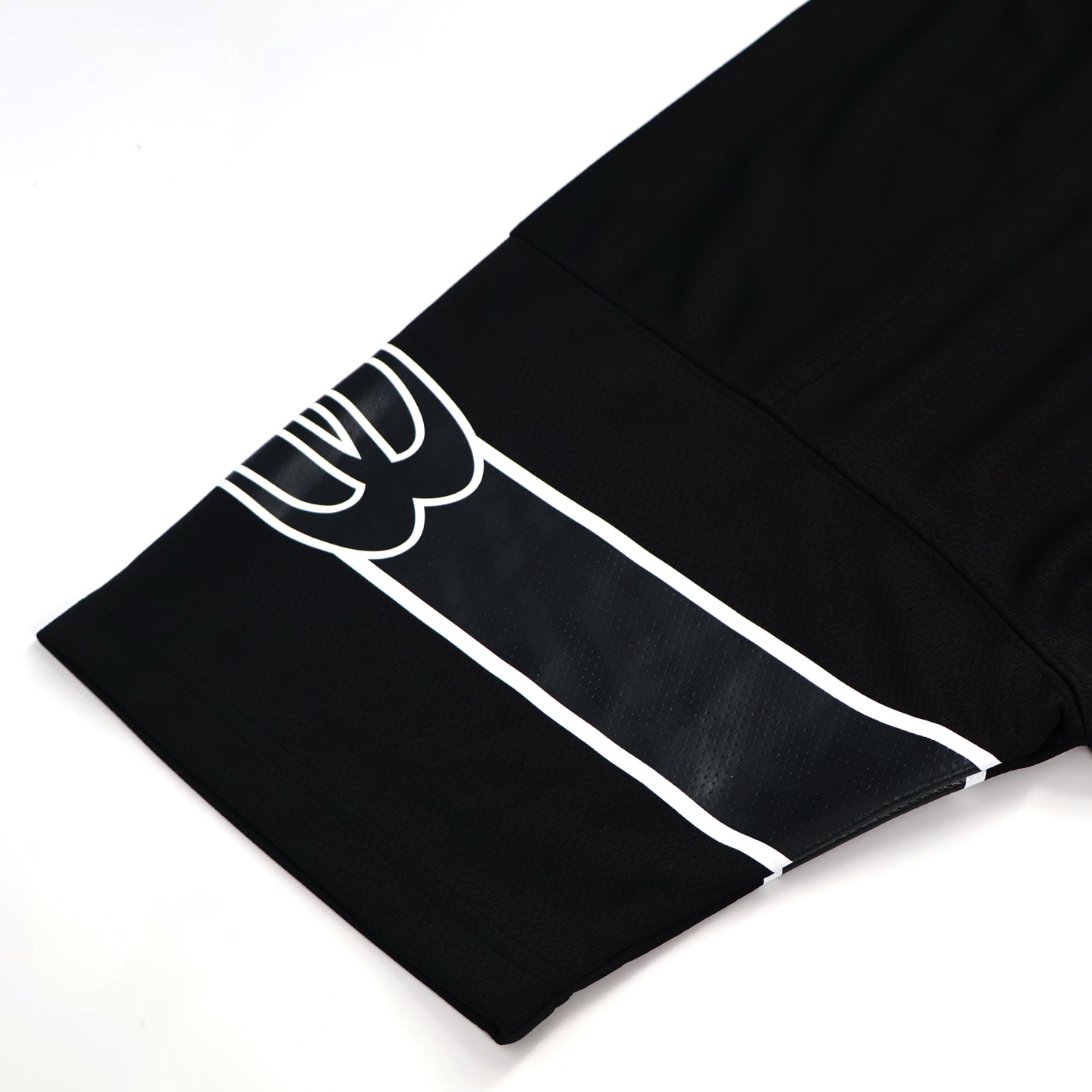 Balenciaga 巴黎世家 大8数字字母logo印花V领球衣 短袖 T恤  夏季 红色 黑色 A5 835906TSS166400