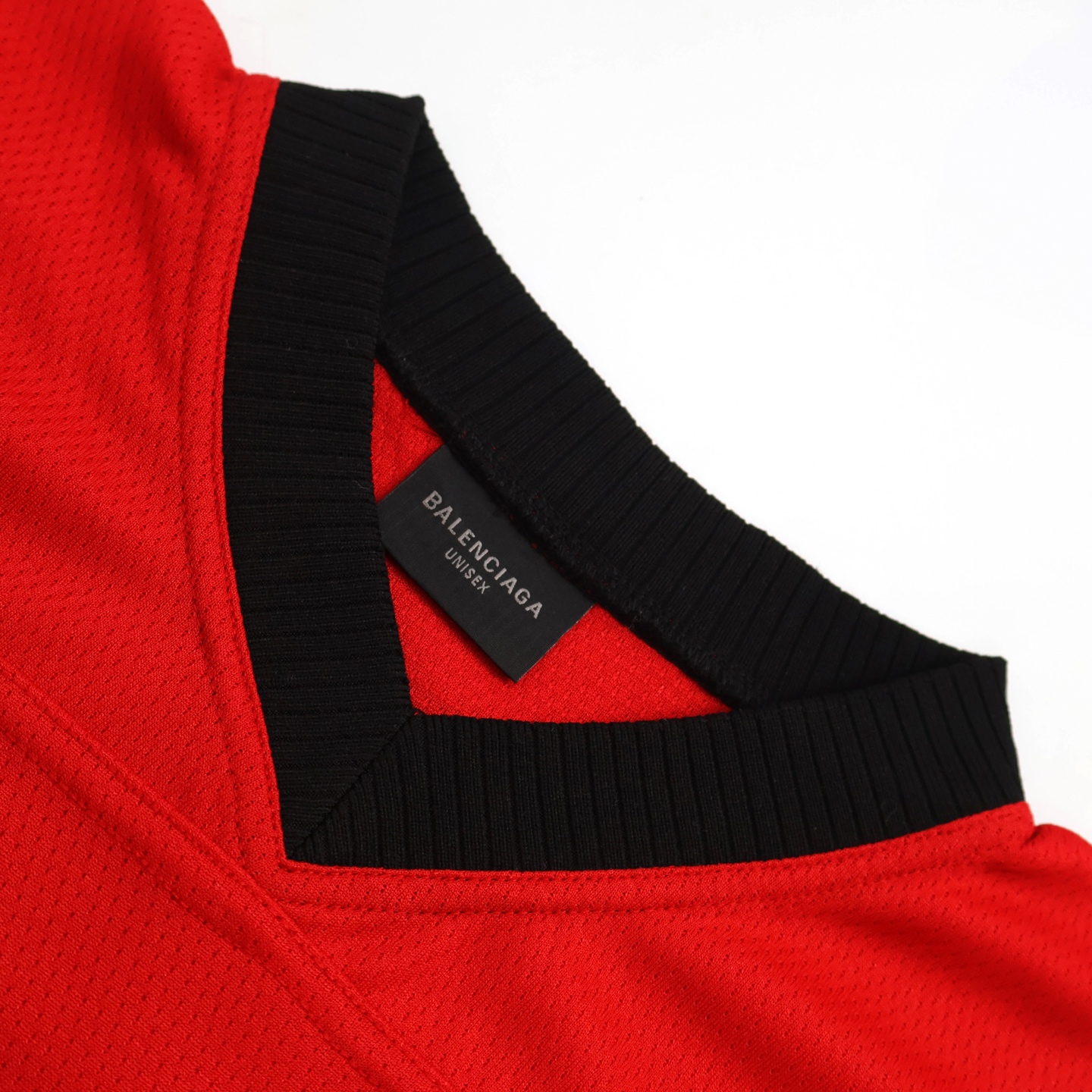 Balenciaga 巴黎世家 大8数字字母logo印花V领球衣 短袖 T恤  夏季 红色 黑色 A5 835906TSS166400