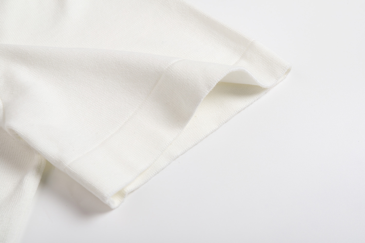 LOUIS VUITTON 路易威登 LV 暗纹老花贴布针织 T恤 短袖 白色 A5 1AHVQ0