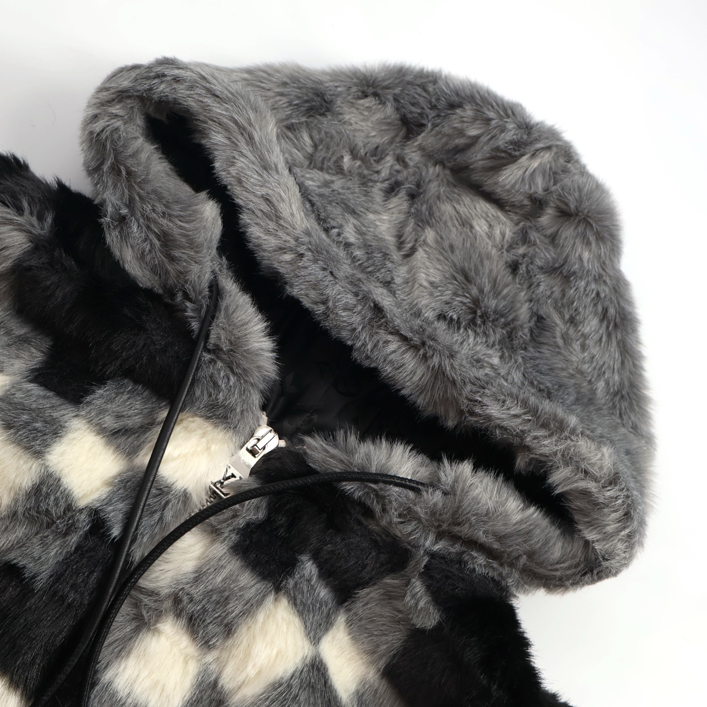 LOUIS VUITTON 路易威登 SKI滑雪系列 水貂毛马赛克拼接拉链连帽夹克 长袖 外套 灰色 C5 1AGIYD