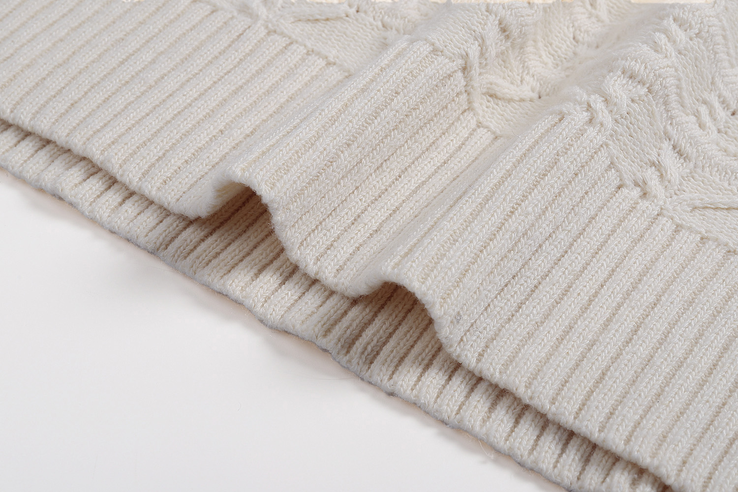 DIOR 迪奥 纯色菱格纹羊绒针织衫 毛衣 秋冬 长袖 米色 黑色 灰色 513M627AT73-8C120