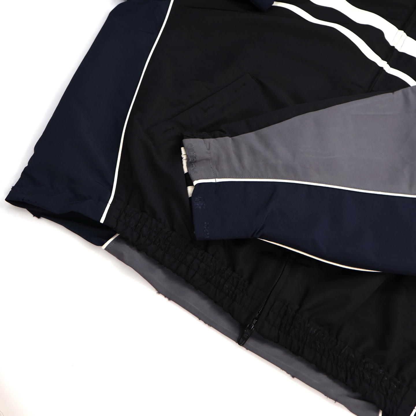 Balenciaga 巴黎世家 撞色拼接双头拉链立领外套 夹克 长袖 白色 黑色 C0 831363TRO319000