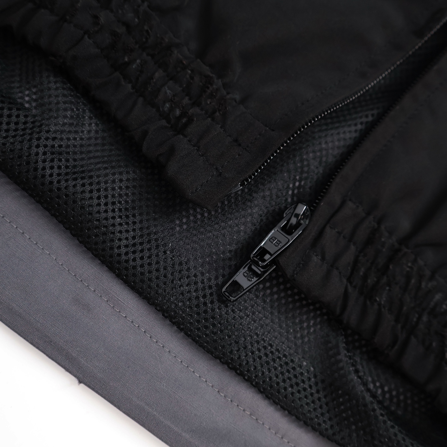 Balenciaga 巴黎世家 撞色拼接双头拉链立领外套 夹克 长袖 白色 黑色 C0 831363TRO319000