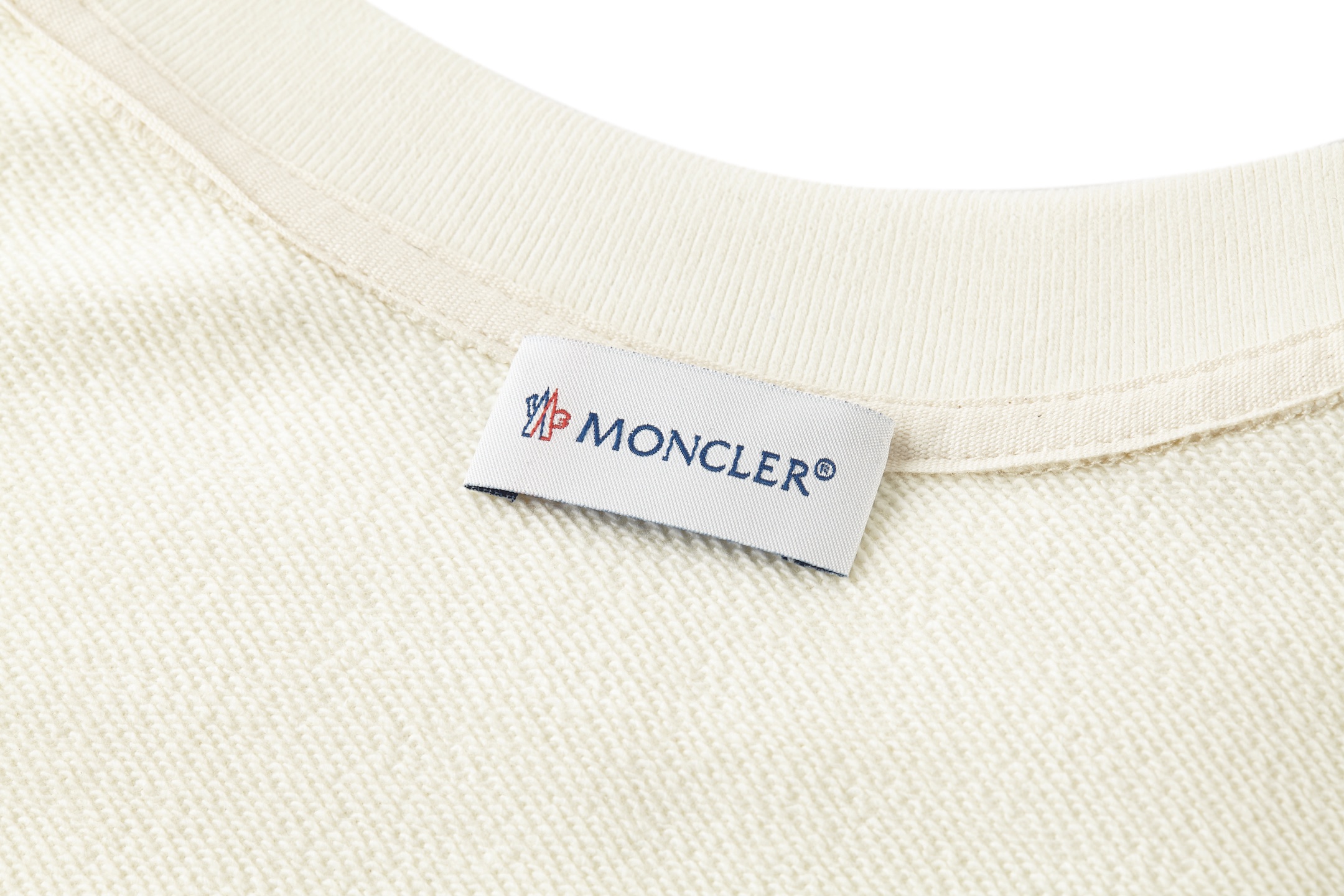 Moncler 蒙口 刺绣字母logo圆领卫衣 秋冬 外套 黑色 白色 A5 K10918G0003389AUJ999