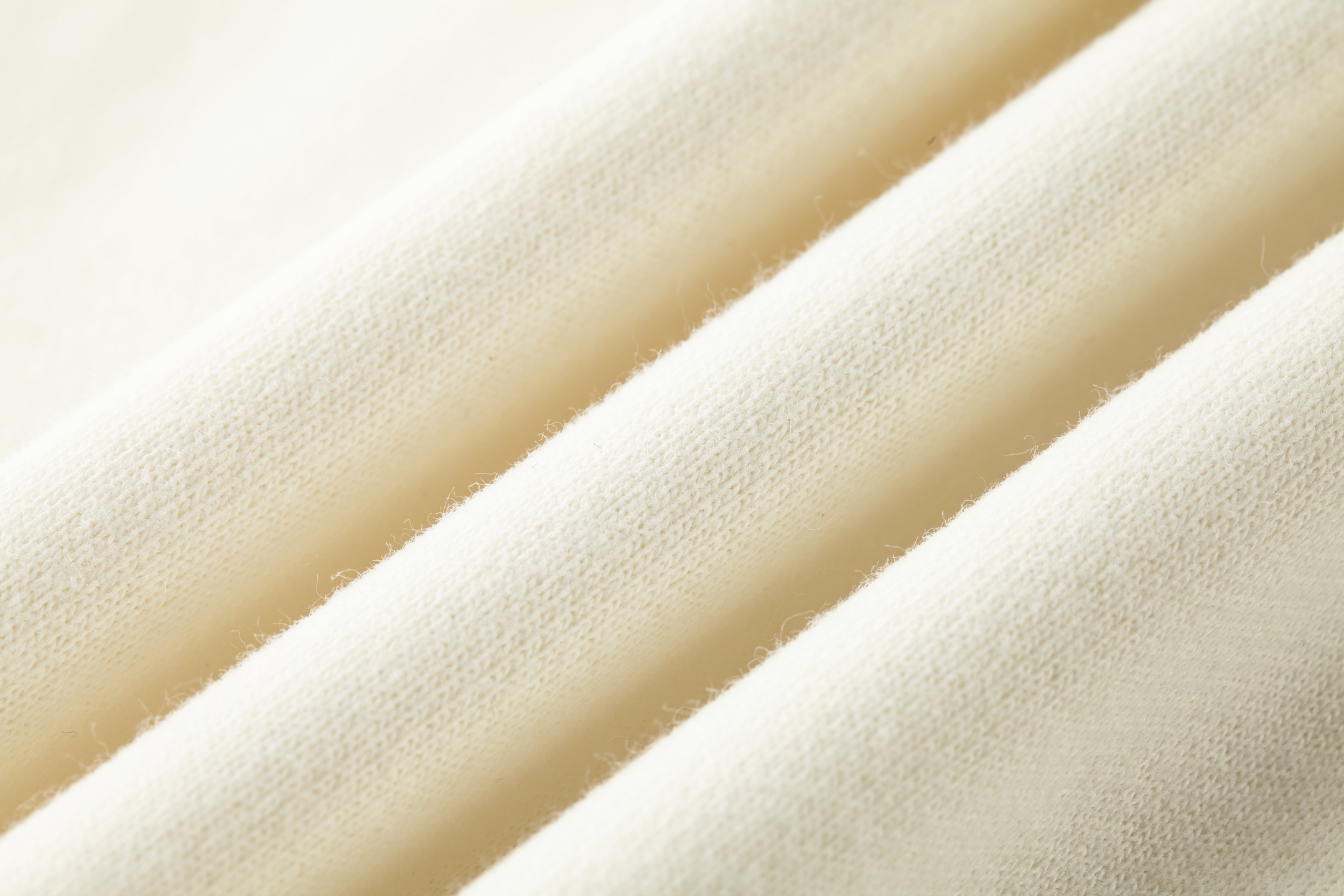 Moncler 蒙口 刺绣字母logo圆领卫衣 秋冬 外套 黑色 白色 A5 K10918G0003389AUJ999