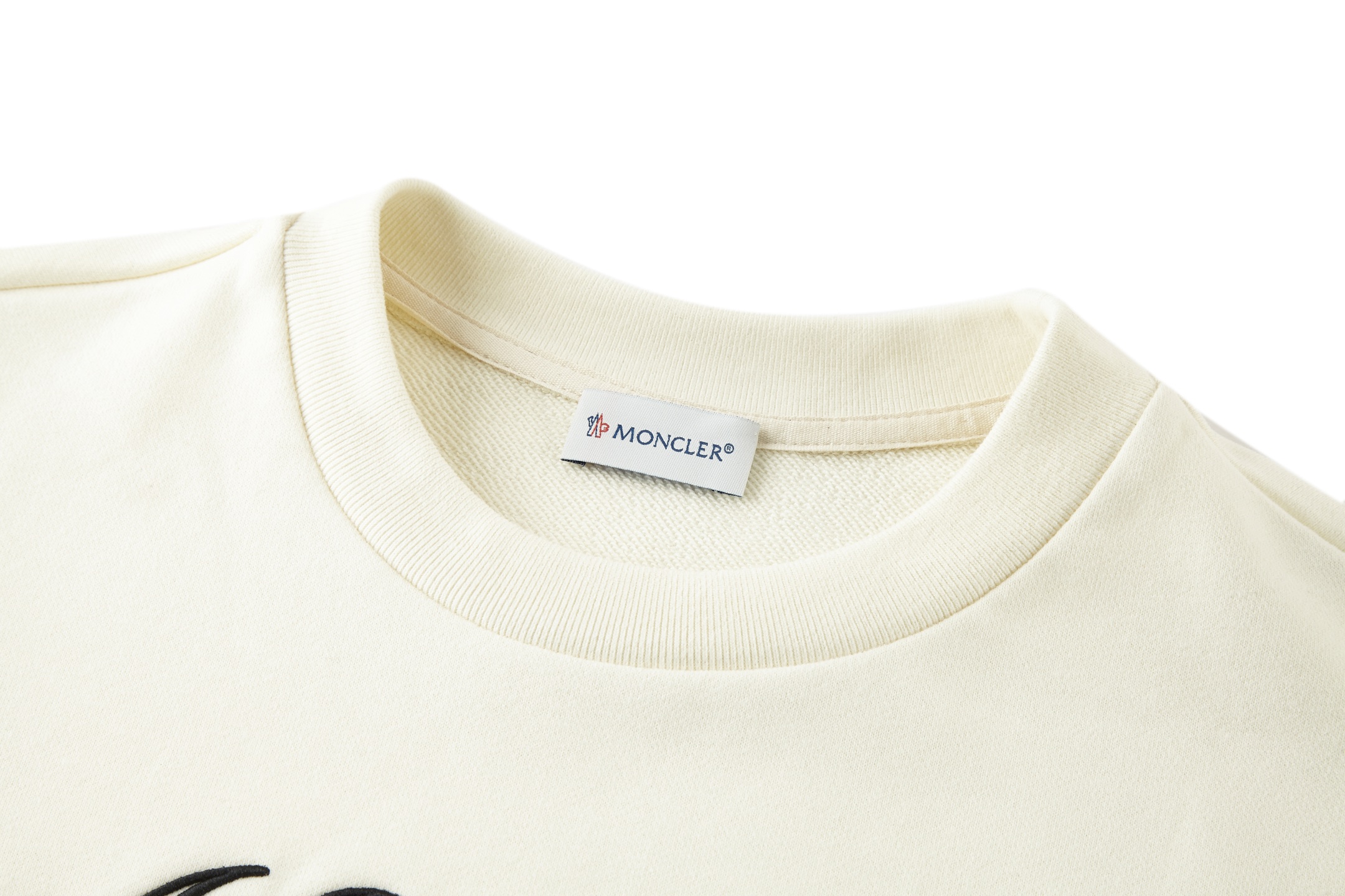 Moncler 蒙口 刺绣字母logo圆领卫衣 秋冬 外套 黑色 白色 A5 K10918G0003389AUJ999