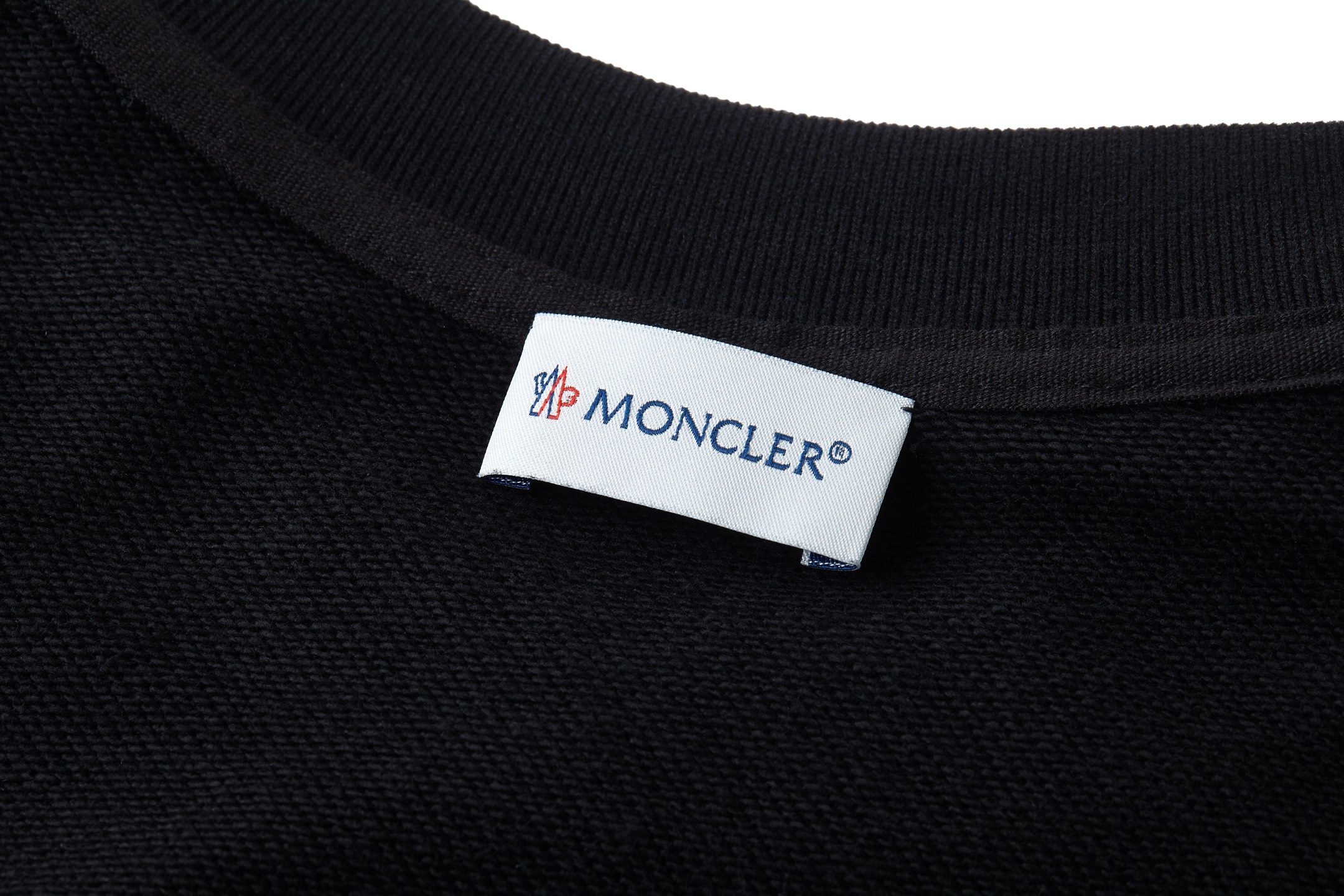 Moncler 蒙口 刺绣字母logo圆领卫衣 秋冬 外套 黑色 白色 A5 K10918G0003389AUJ999