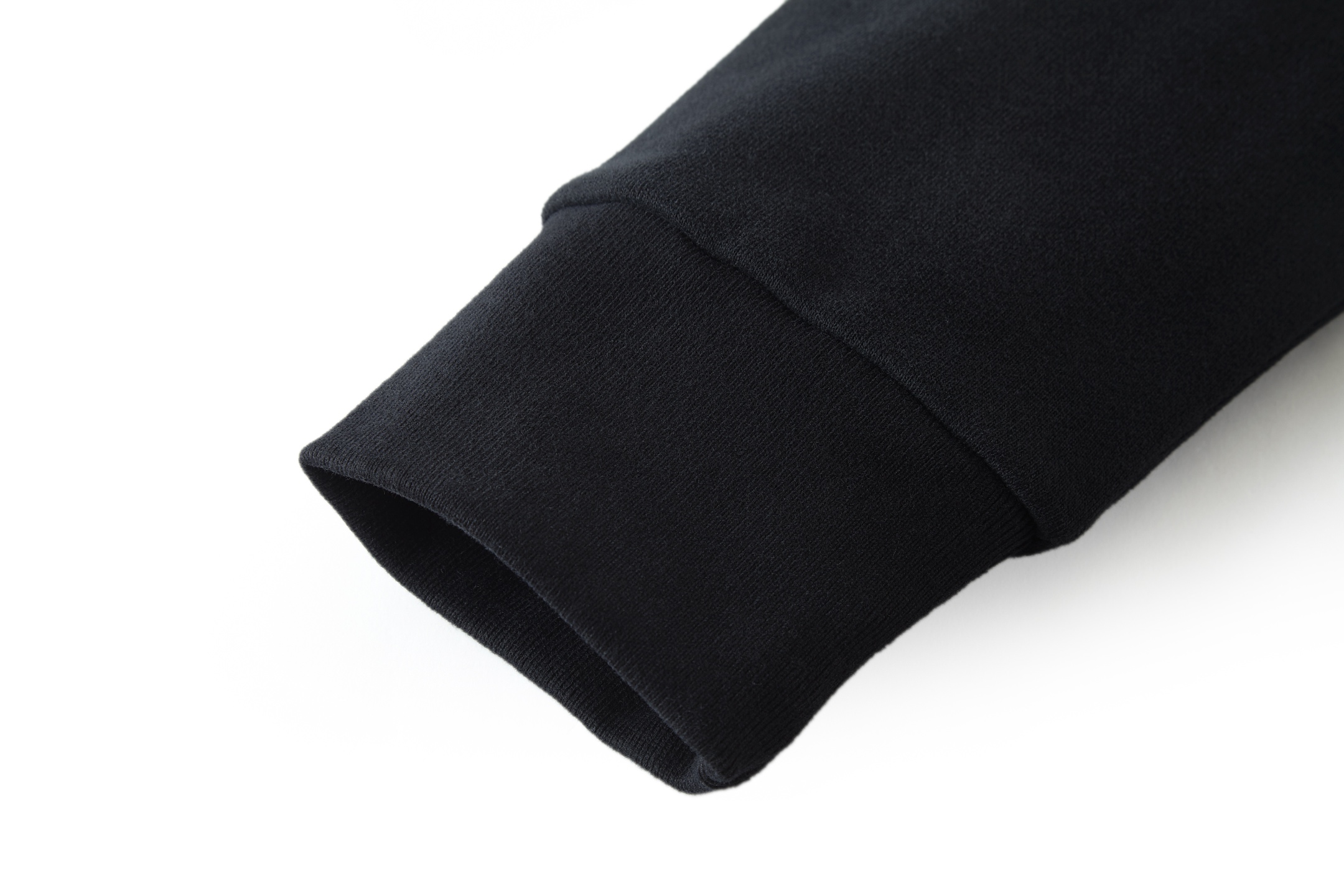 Moncler 蒙口 刺绣字母logo圆领卫衣 秋冬 外套 黑色 白色 A5 K10918G0003389AUJ999