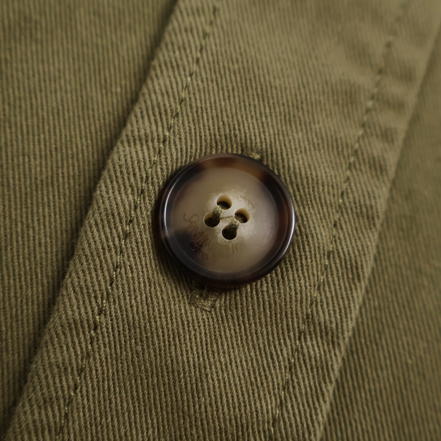 SAINT LAURENT 圣罗兰 口袋字母logo刺绣单排扣衬衫 外套 长袖 绿色 黑色 B0 838697Y253W3530