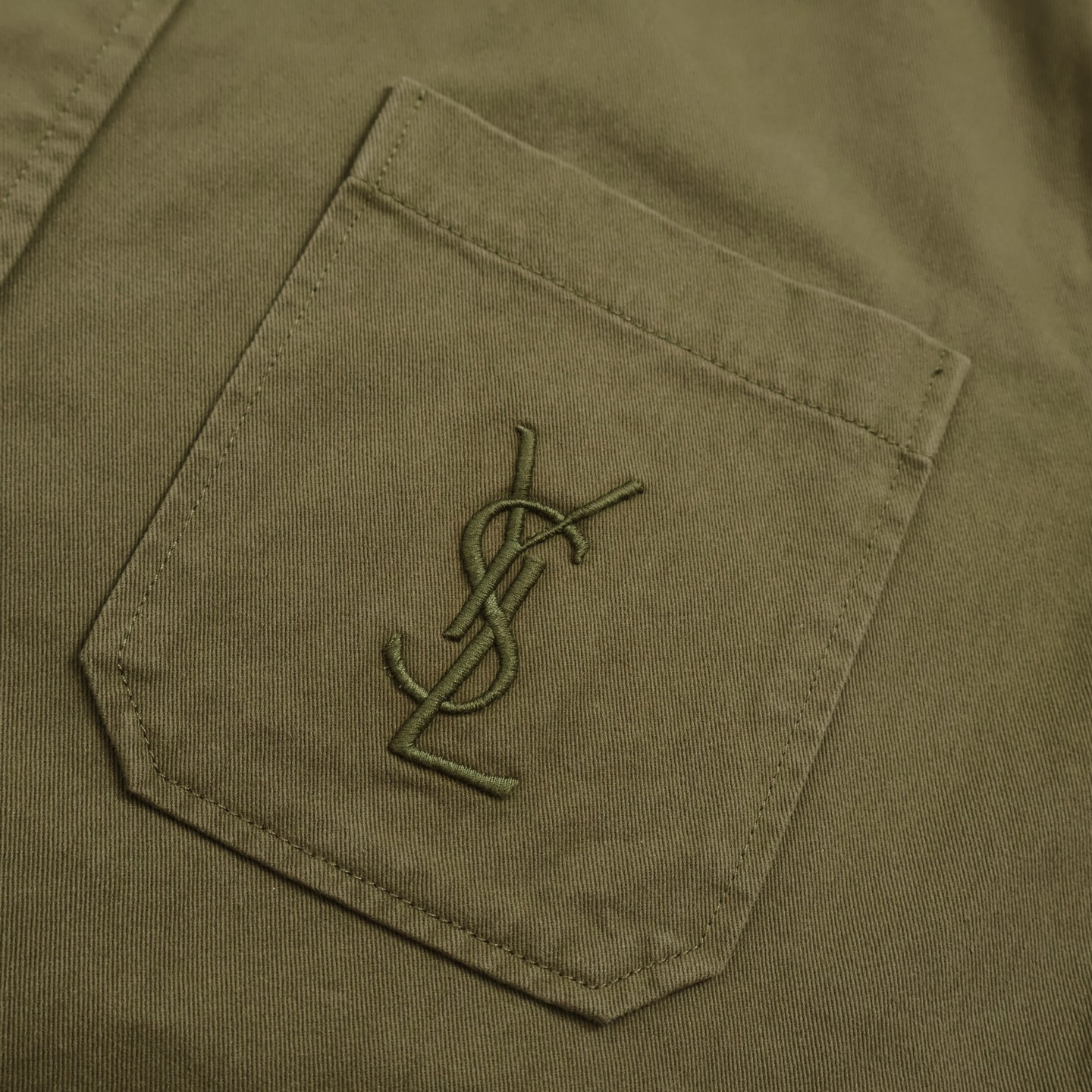 SAINT LAURENT 圣罗兰 口袋字母logo刺绣单排扣衬衫 外套 长袖 绿色 黑色 B0 838697Y253W3530