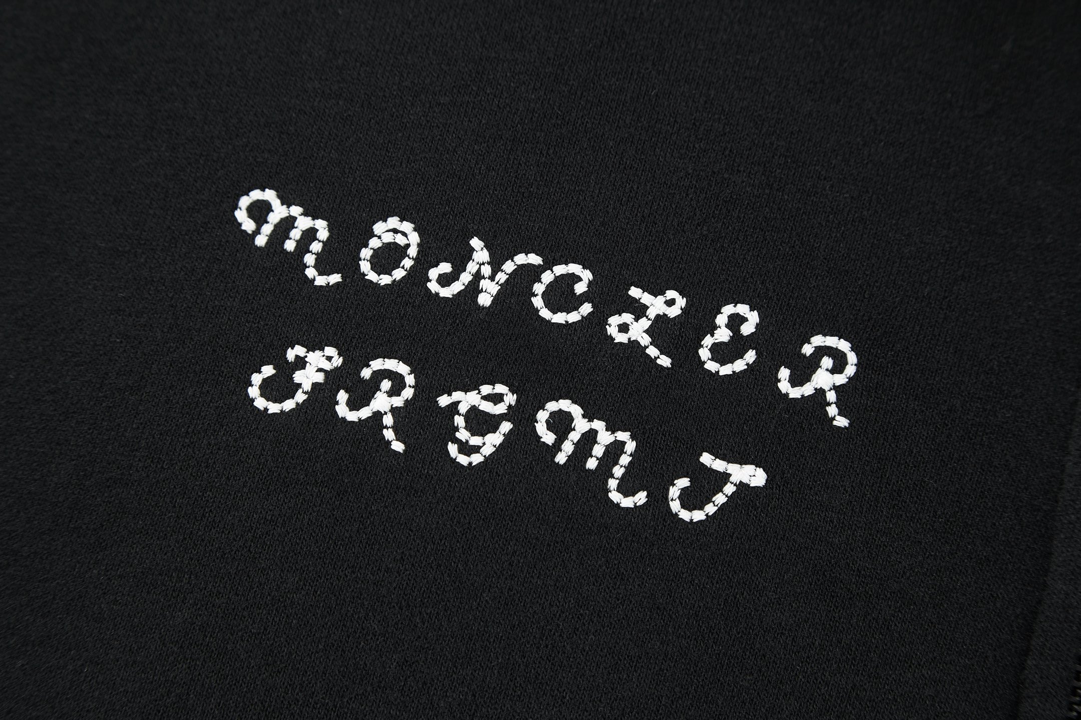 Moncler 蒙口 藤原浩联名 字母logo半拉链翻领卫衣 秋冬 外套 黑色 A5 K109U8G00004M5214999