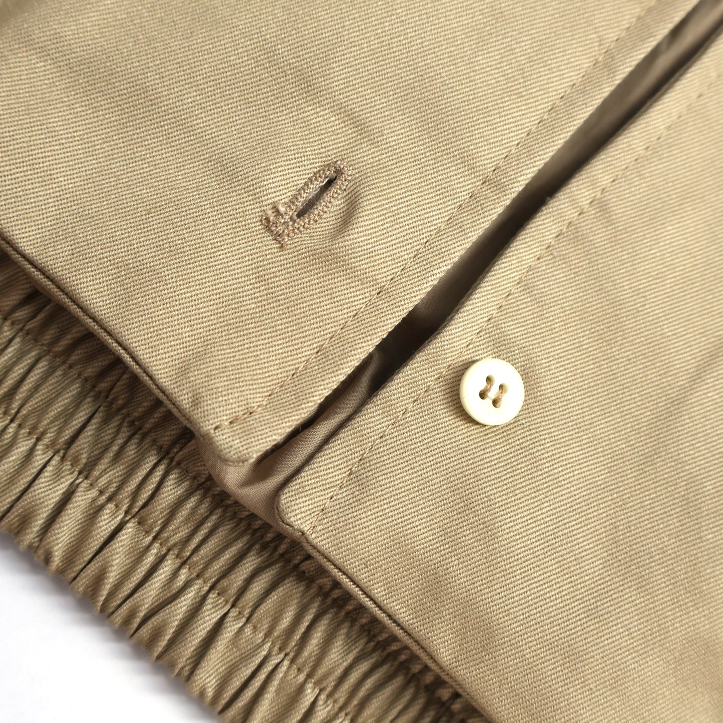 MIU MIU 缪缪 纯色logo徽标翻领夹克 外套 长袖 卡其色 C0 ML1264-1UPX-F0065-S-OOO