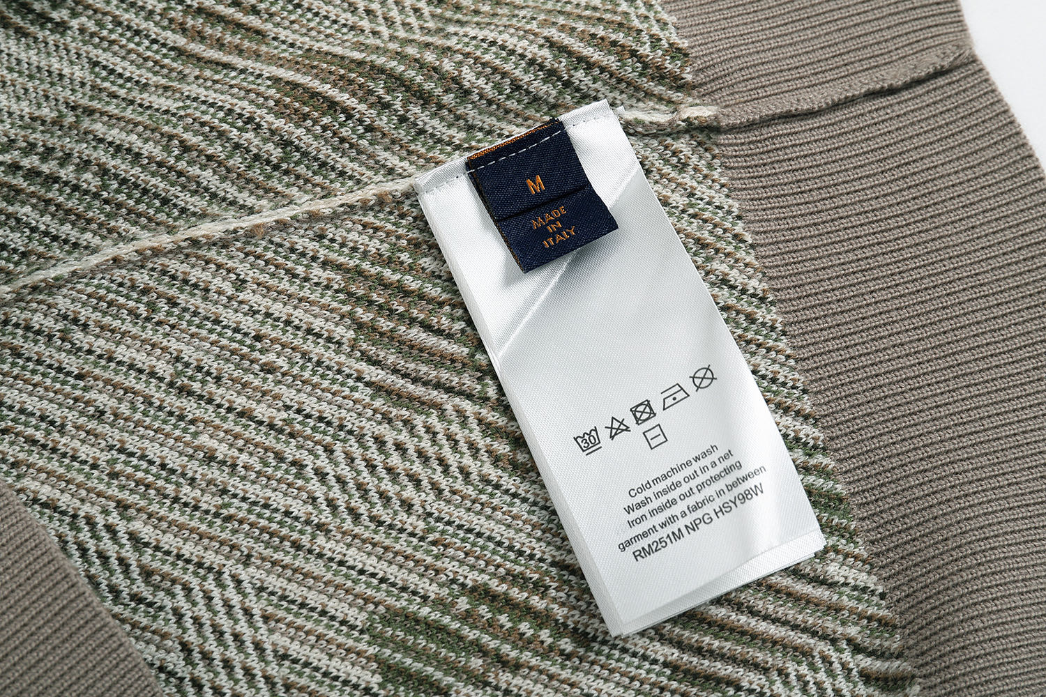 LOUIS VUITTON 路易威登 棋盘格马赛克刺绣字母logo圆领毛衣 外套 长袖 浅咖色 B0 1AGKFG