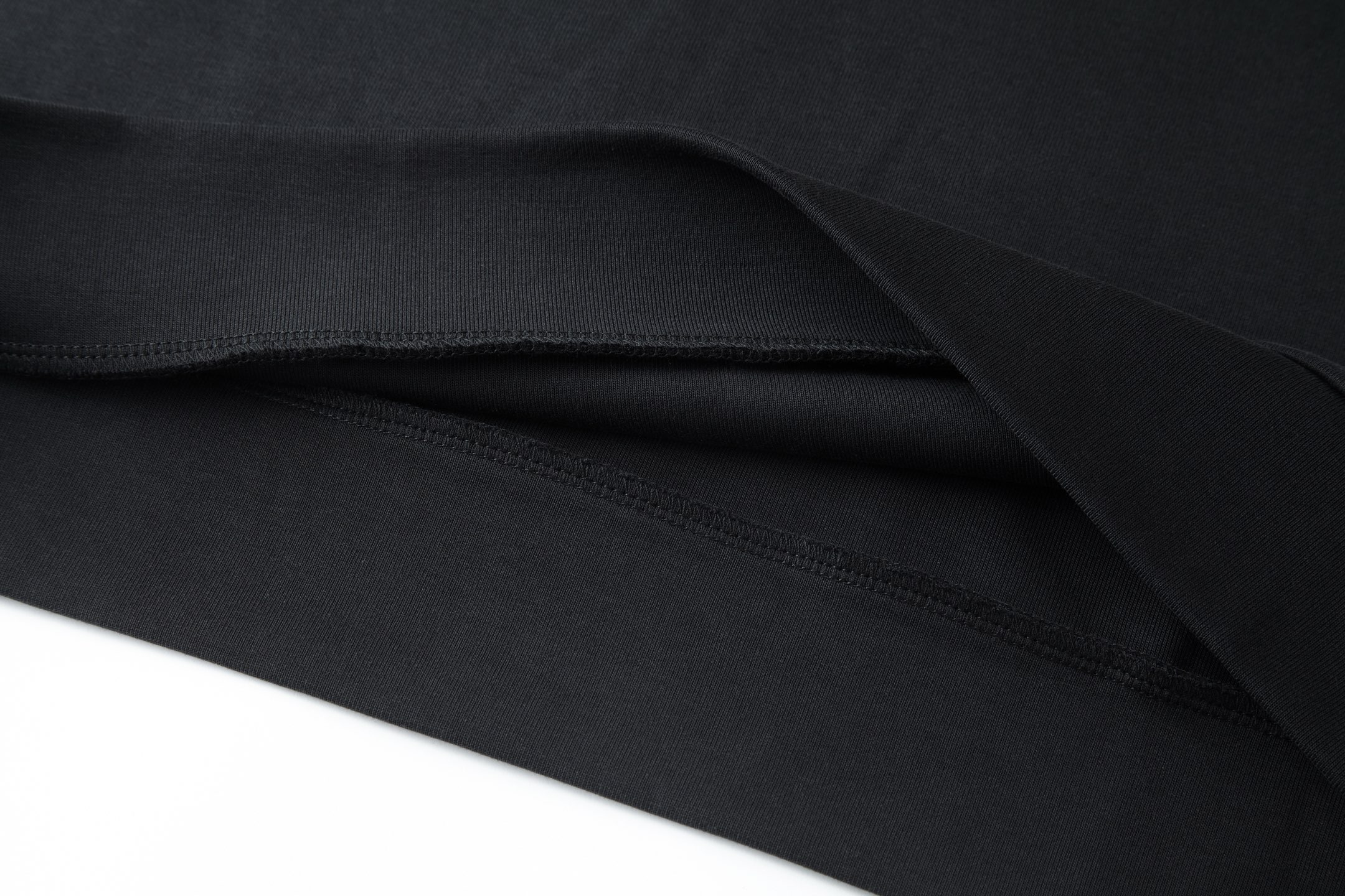 PRADA 普拉达 袖子拉链口袋徽标圆领卫衣 长袖 黑色 A5 UJL03C-11JE-F0806-S-OOO