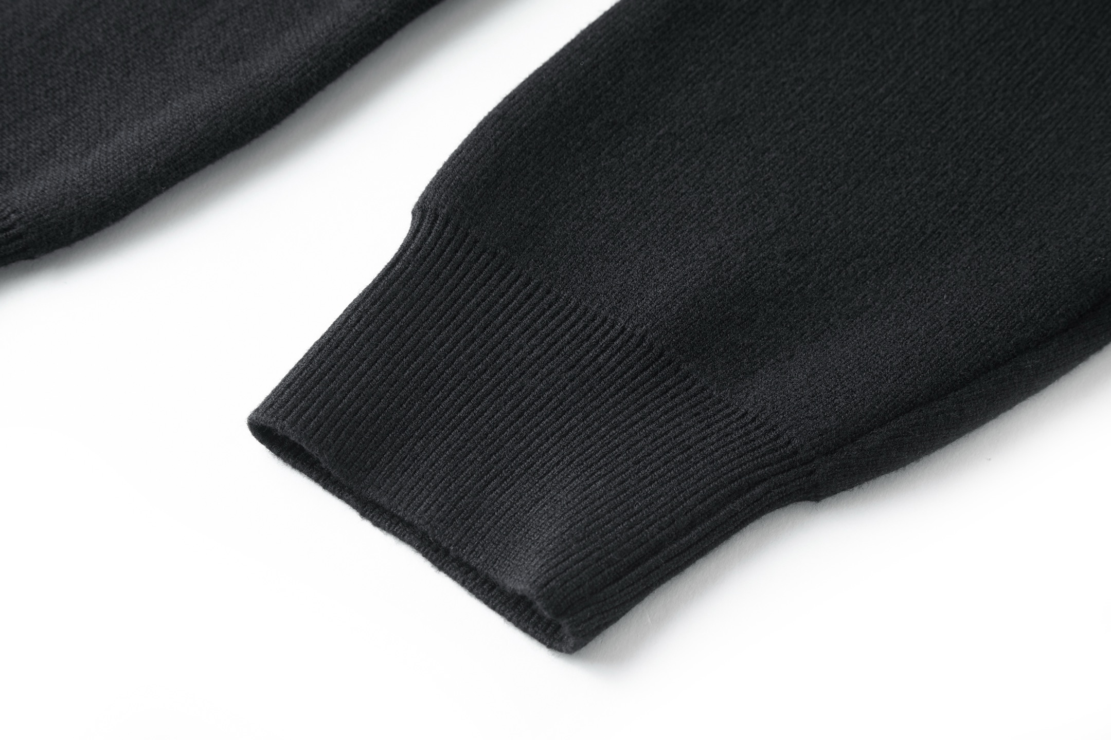 LOUIS VUITTON 路易威登 金属铆钉皮标口袋拉链针织夹克 毛衣 外套 长袖 黑色 B0 1AH350